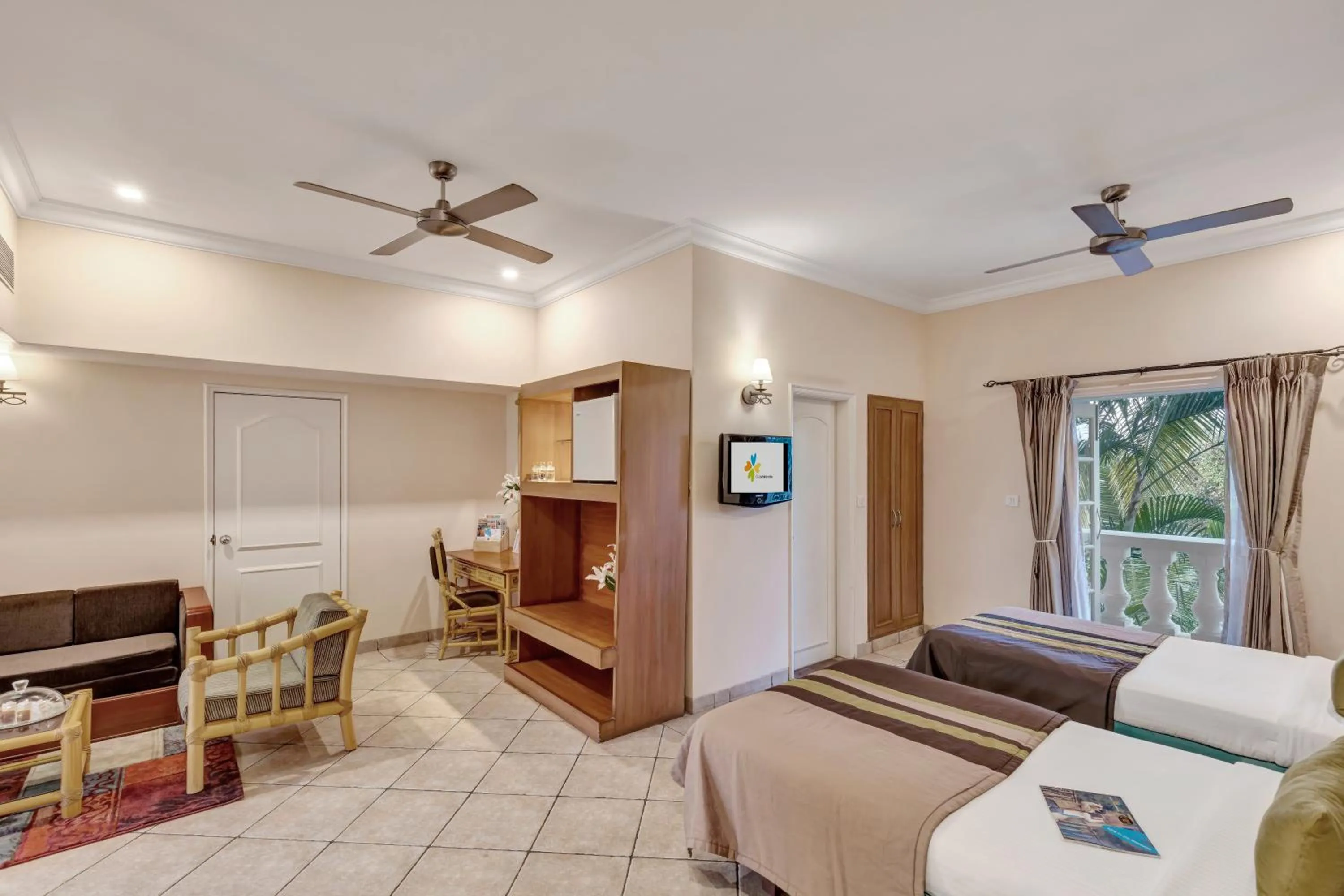 Bed in Club Mahindra Emerald Palms, Goa