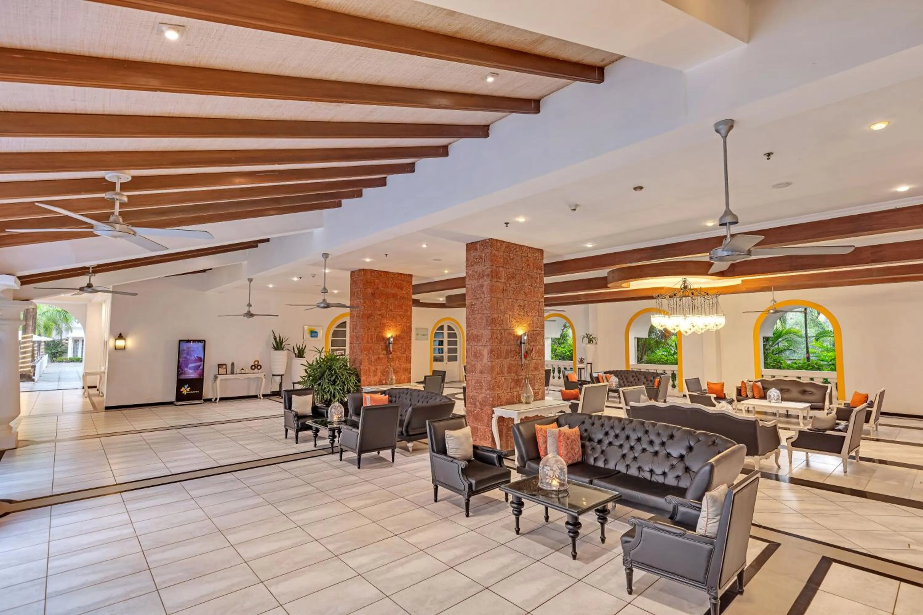 Lobby or reception in Club Mahindra Emerald Palms, Goa
