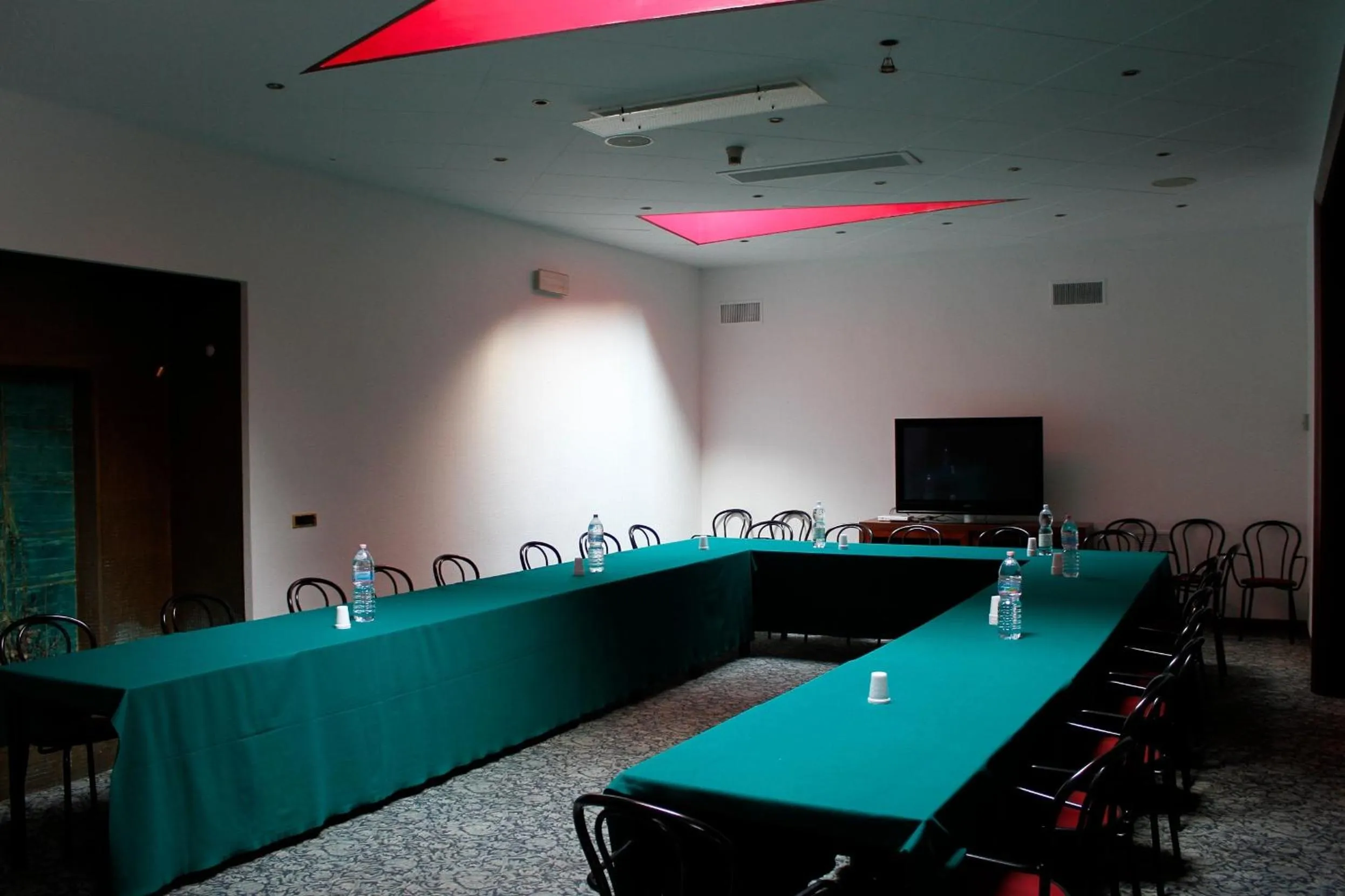 Business facilities in Hotel Centrale