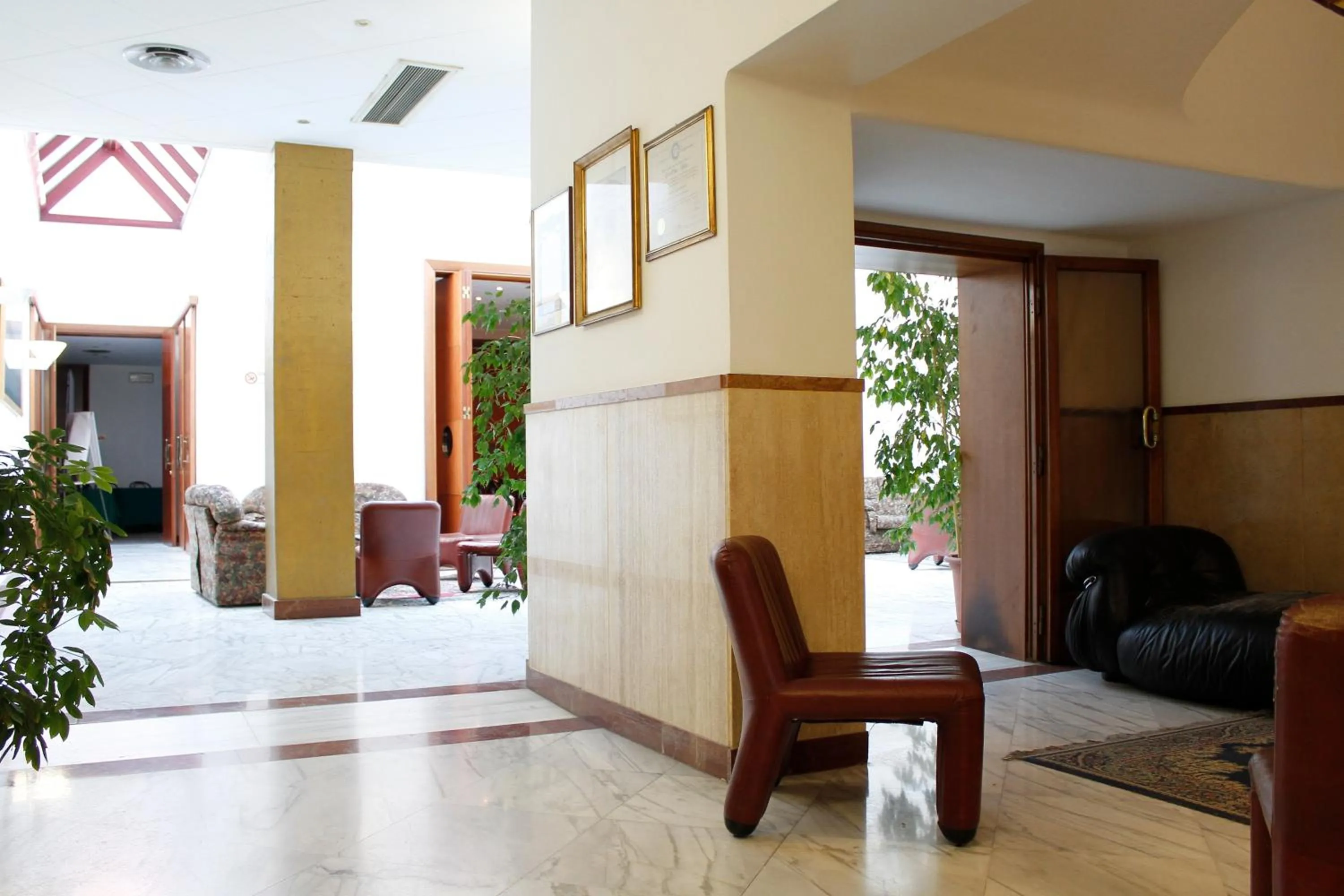 Communal lounge/ TV room in Hotel Centrale