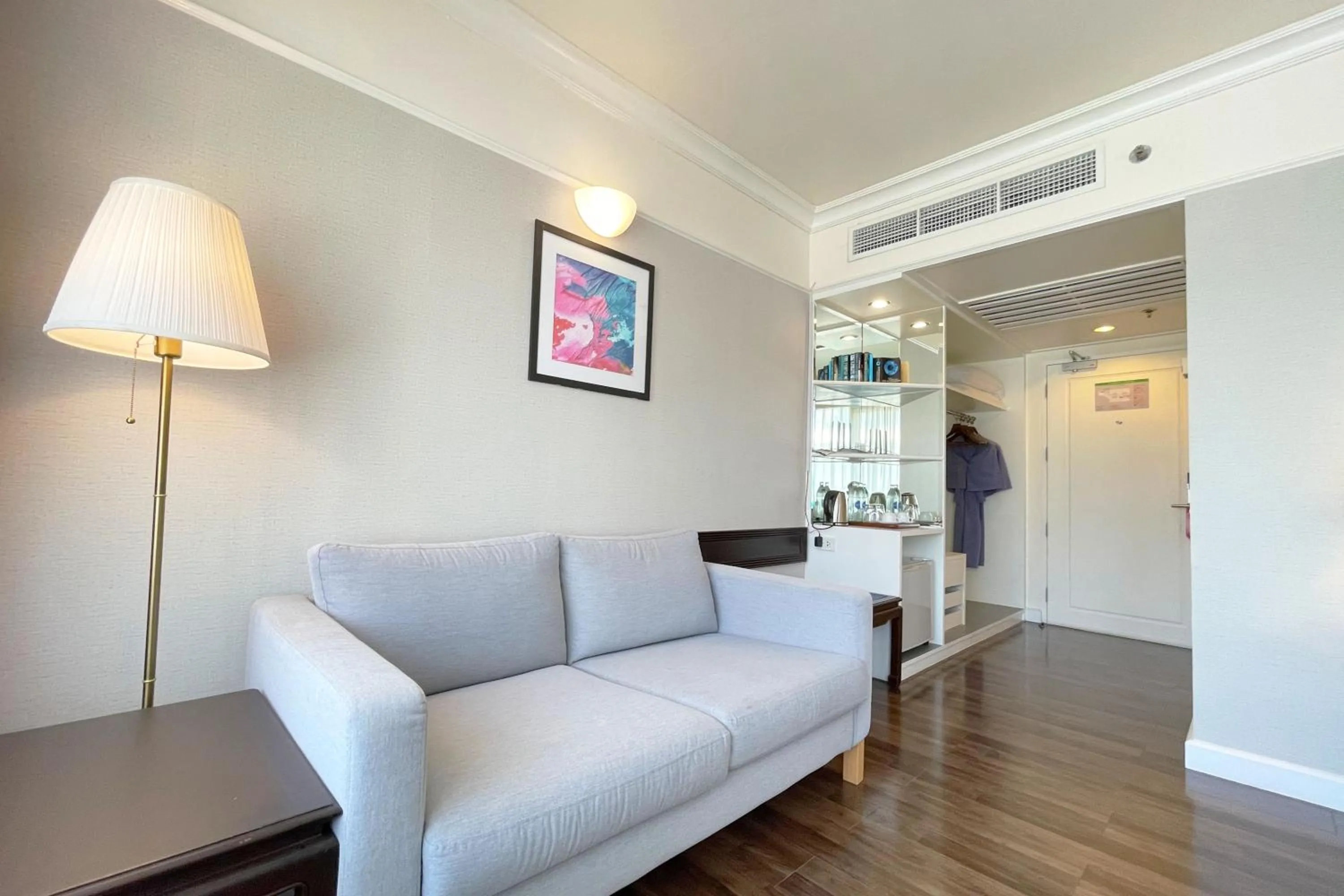 Seating area in Le Siam Hotel Silom Bangkok by PCL