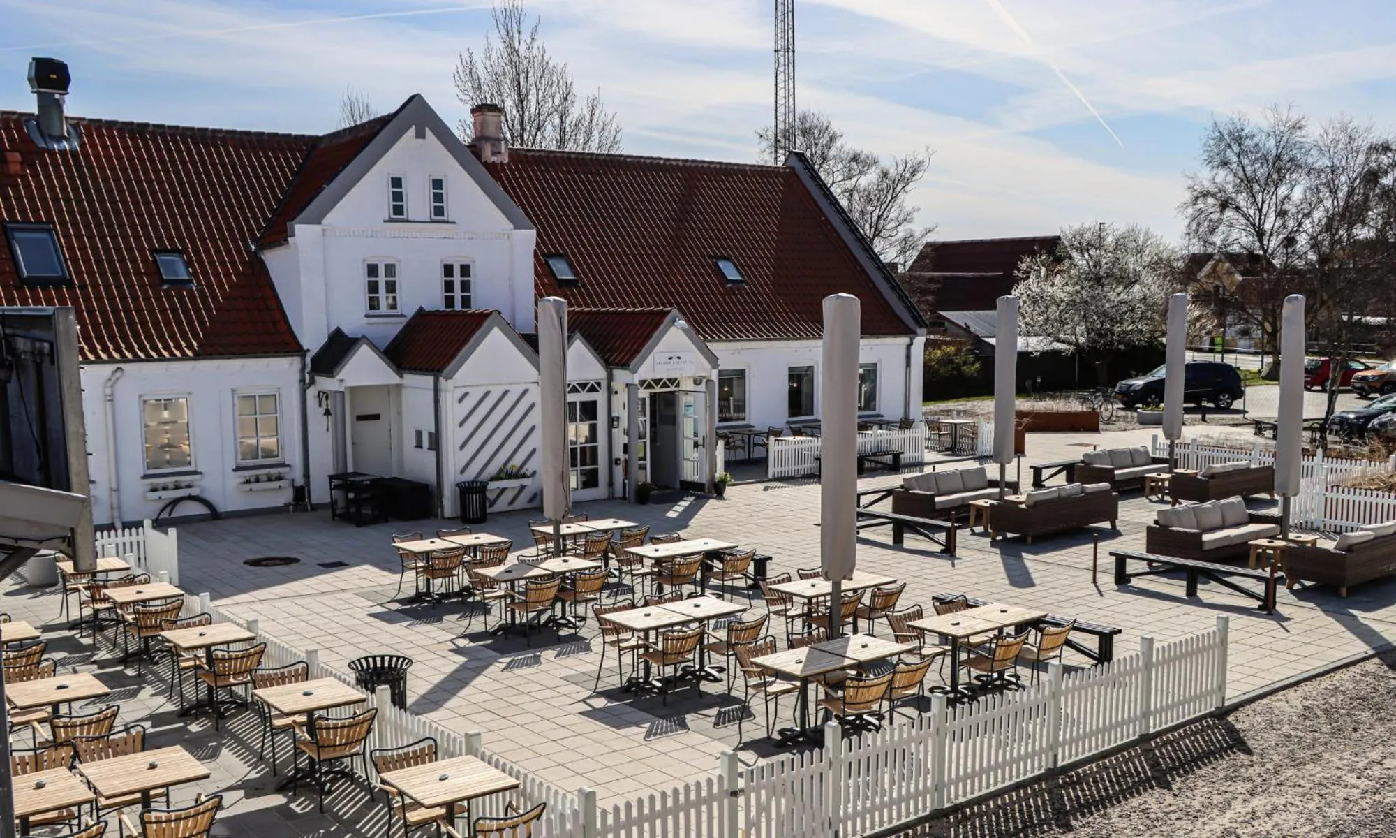 Property building in Aalbæk Badehotel