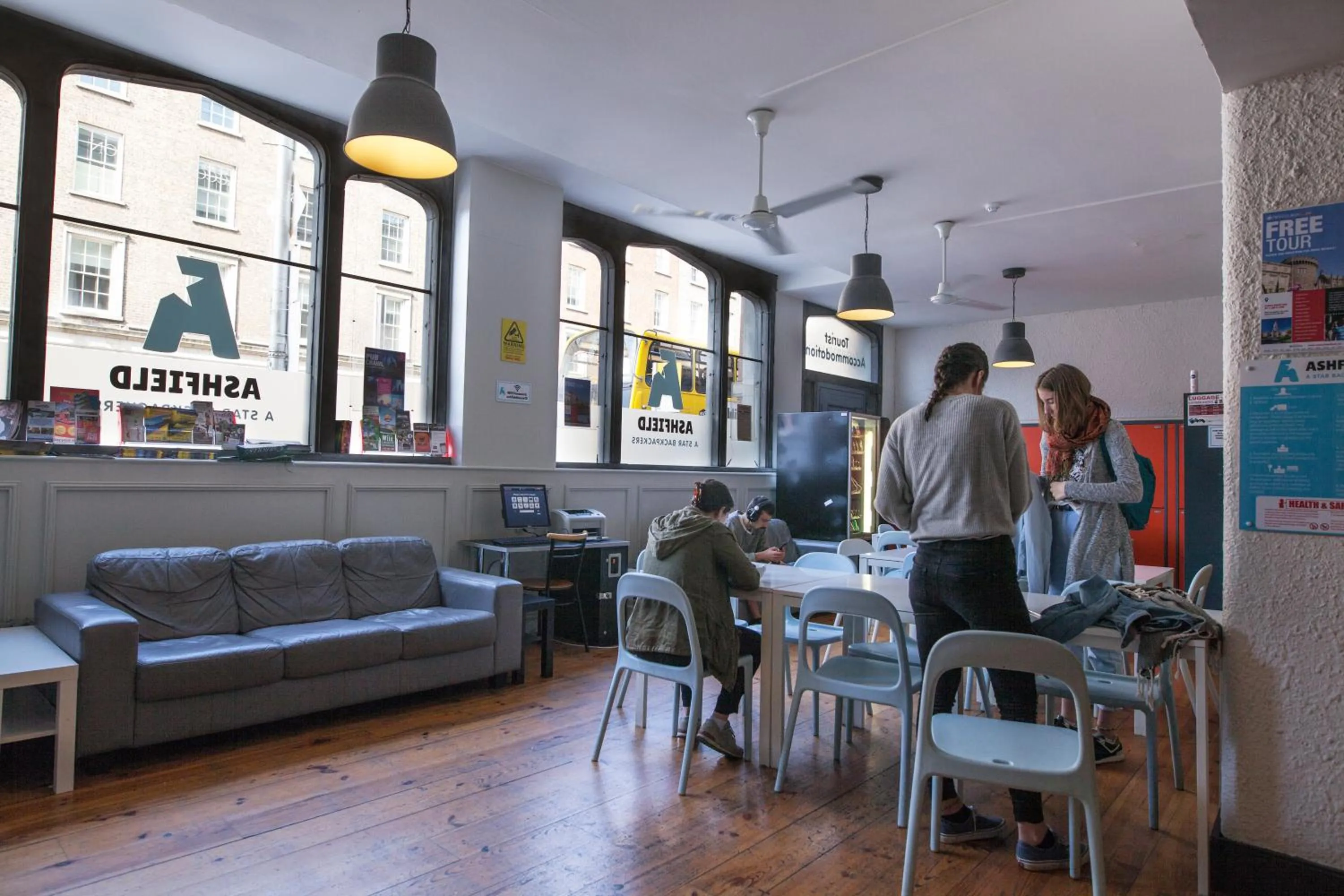 Communal lounge/ TV room in Ashfield Hostel
