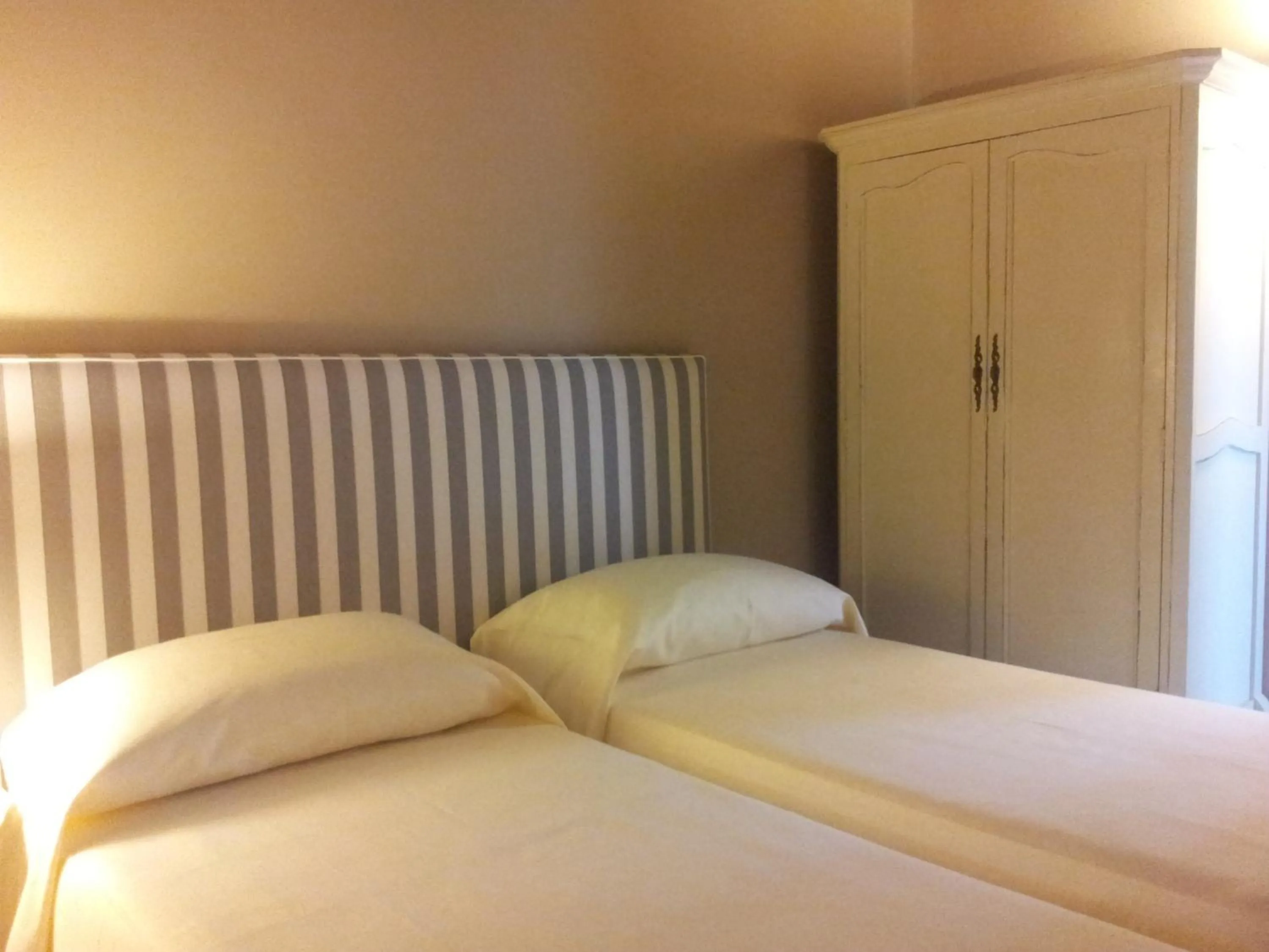 Photo of the whole room, Bed in B&B Torrente Antico