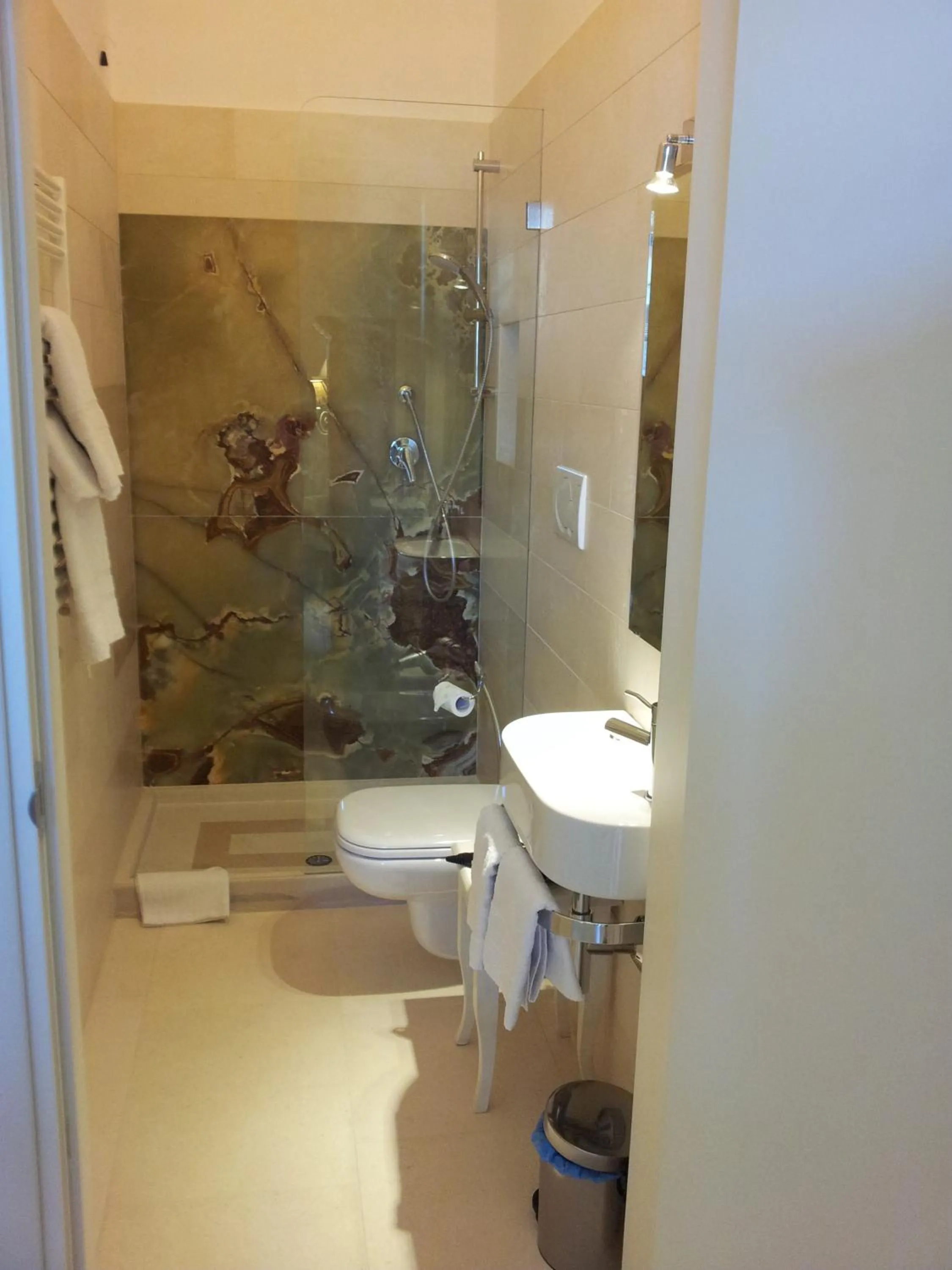 Bathroom in B&B Torrente Antico