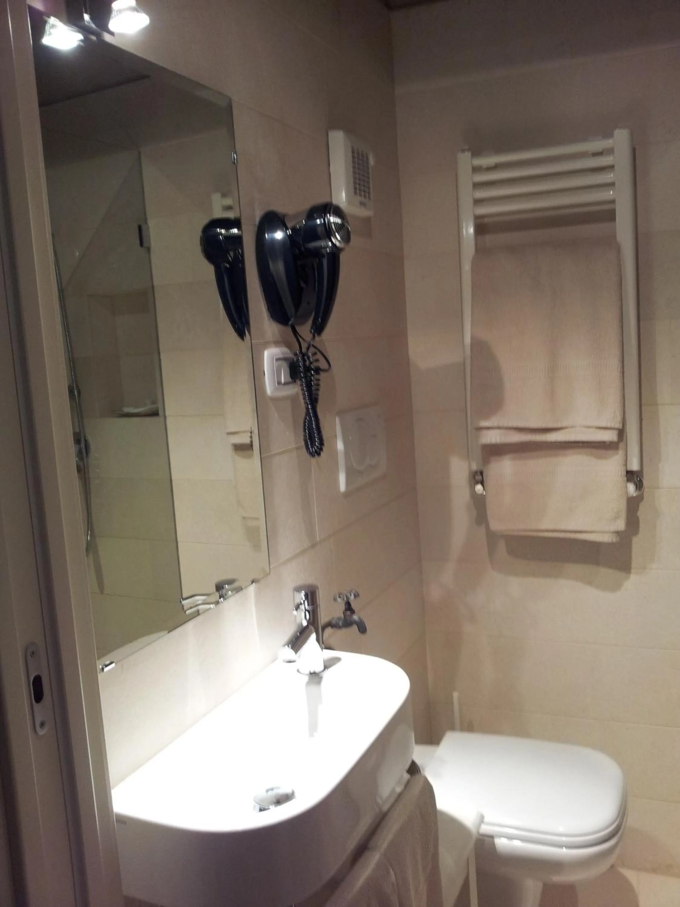 Bathroom in B&B Torrente Antico