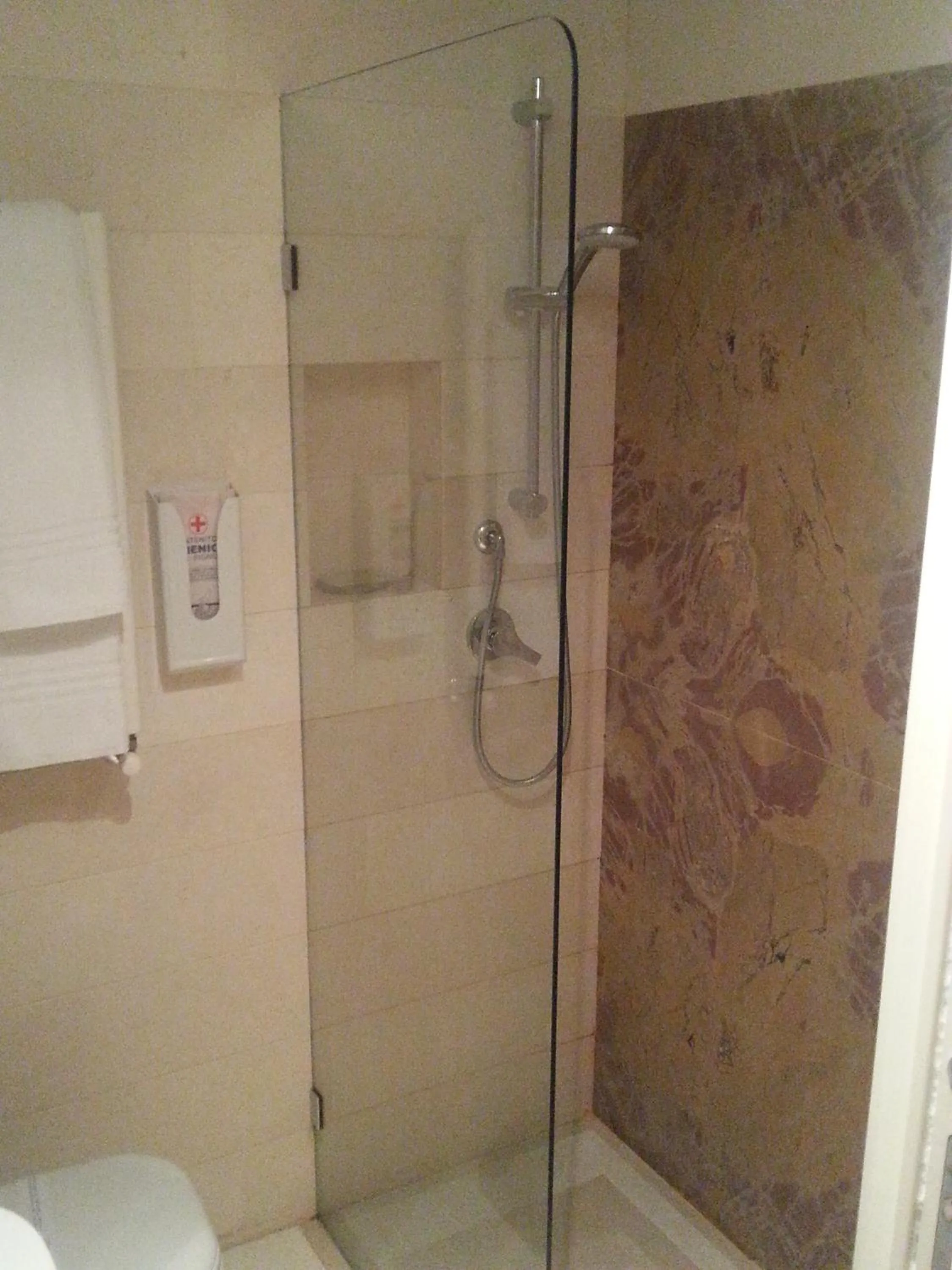 Bathroom in B&B Torrente Antico