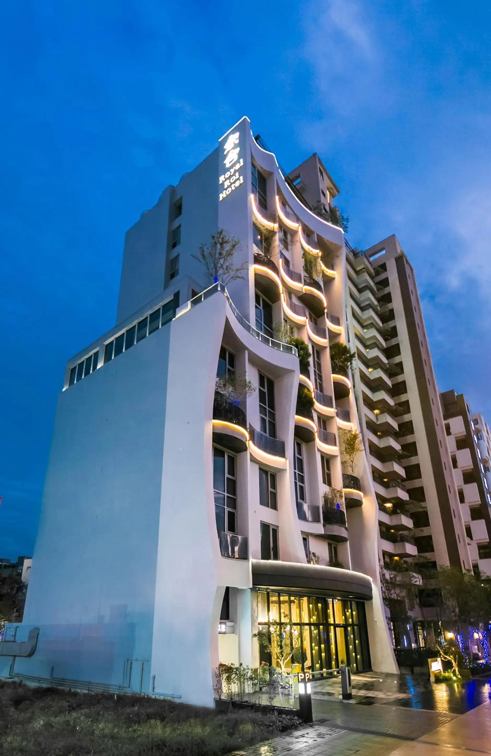 Property building in Royal Roi Hotel