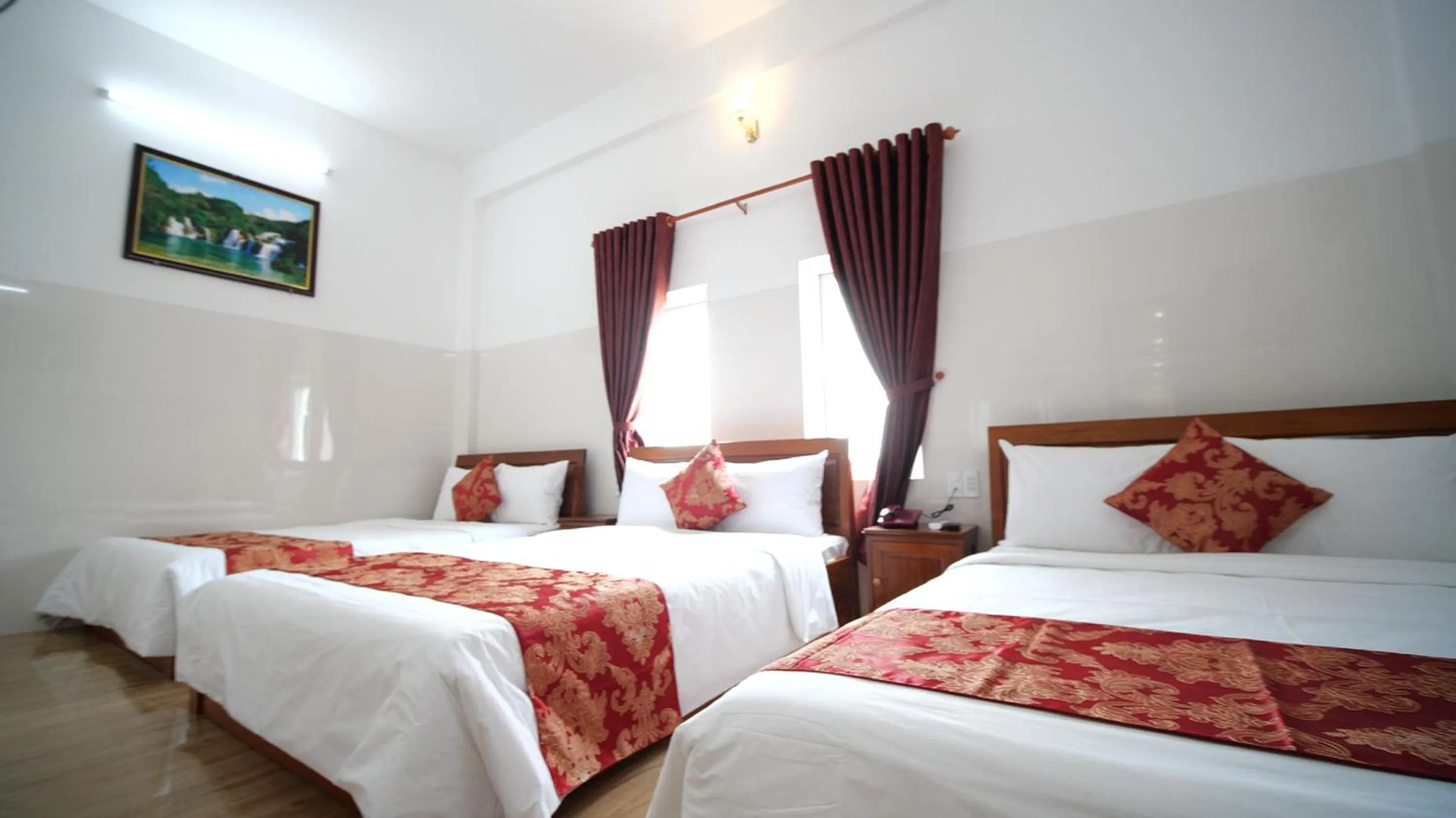 Bed in KHÁCH SẠN MỸ NGỌC