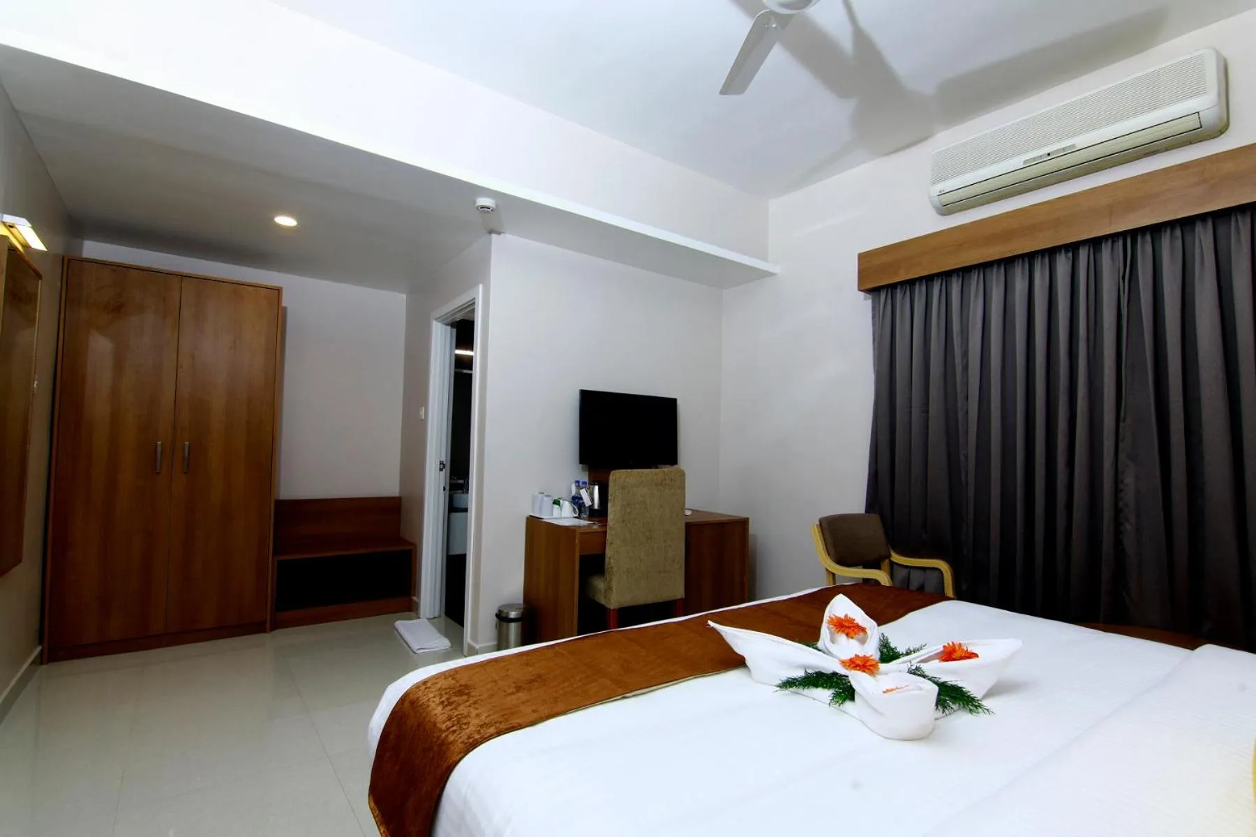 Photo of the whole room, Bed in HOTEL PANACEA VENTURES