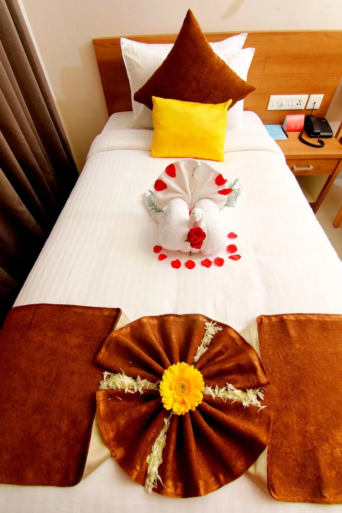 Bed in HOTEL PANACEA VENTURES