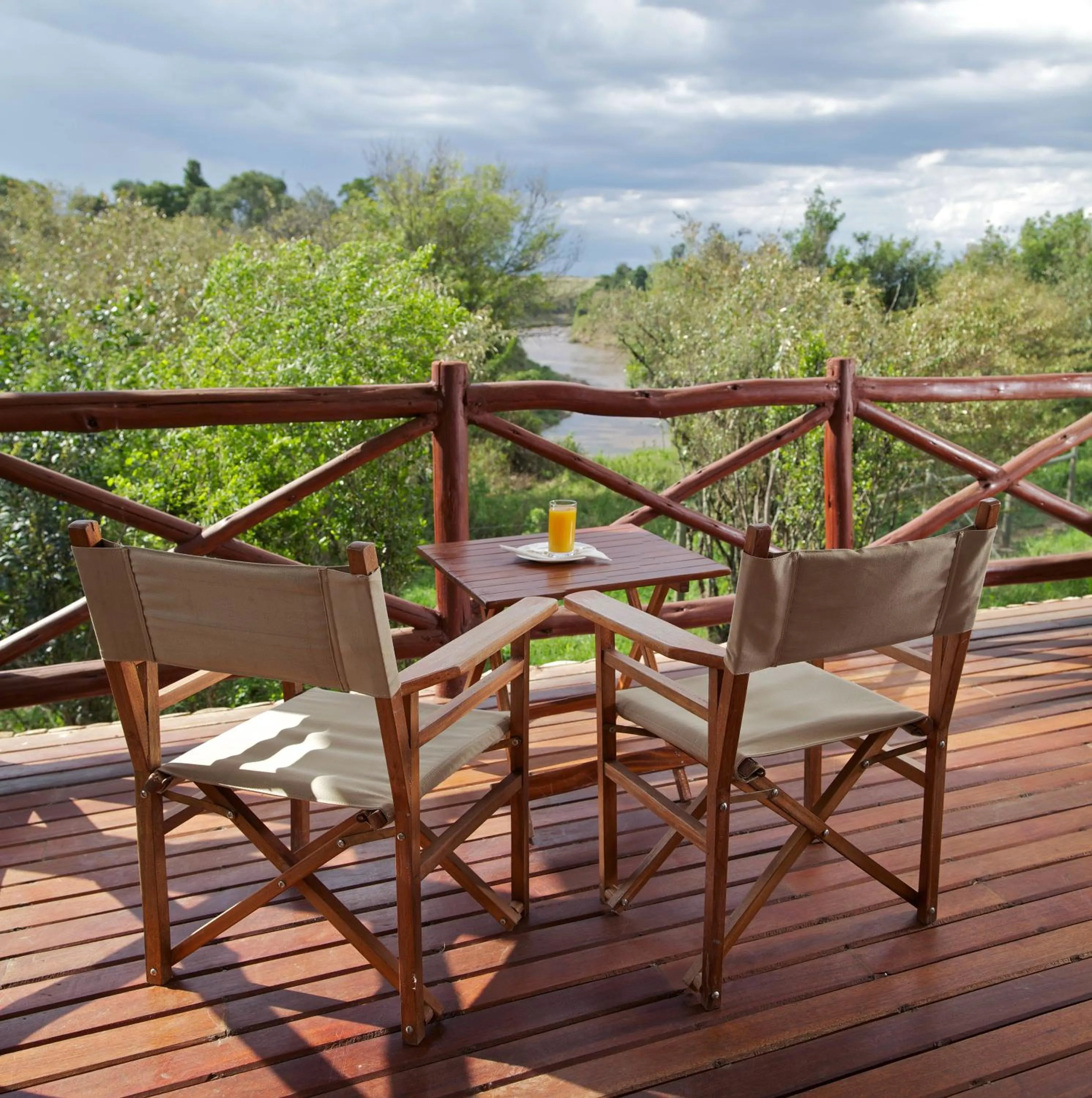 River view in Ashnil Mara Camp