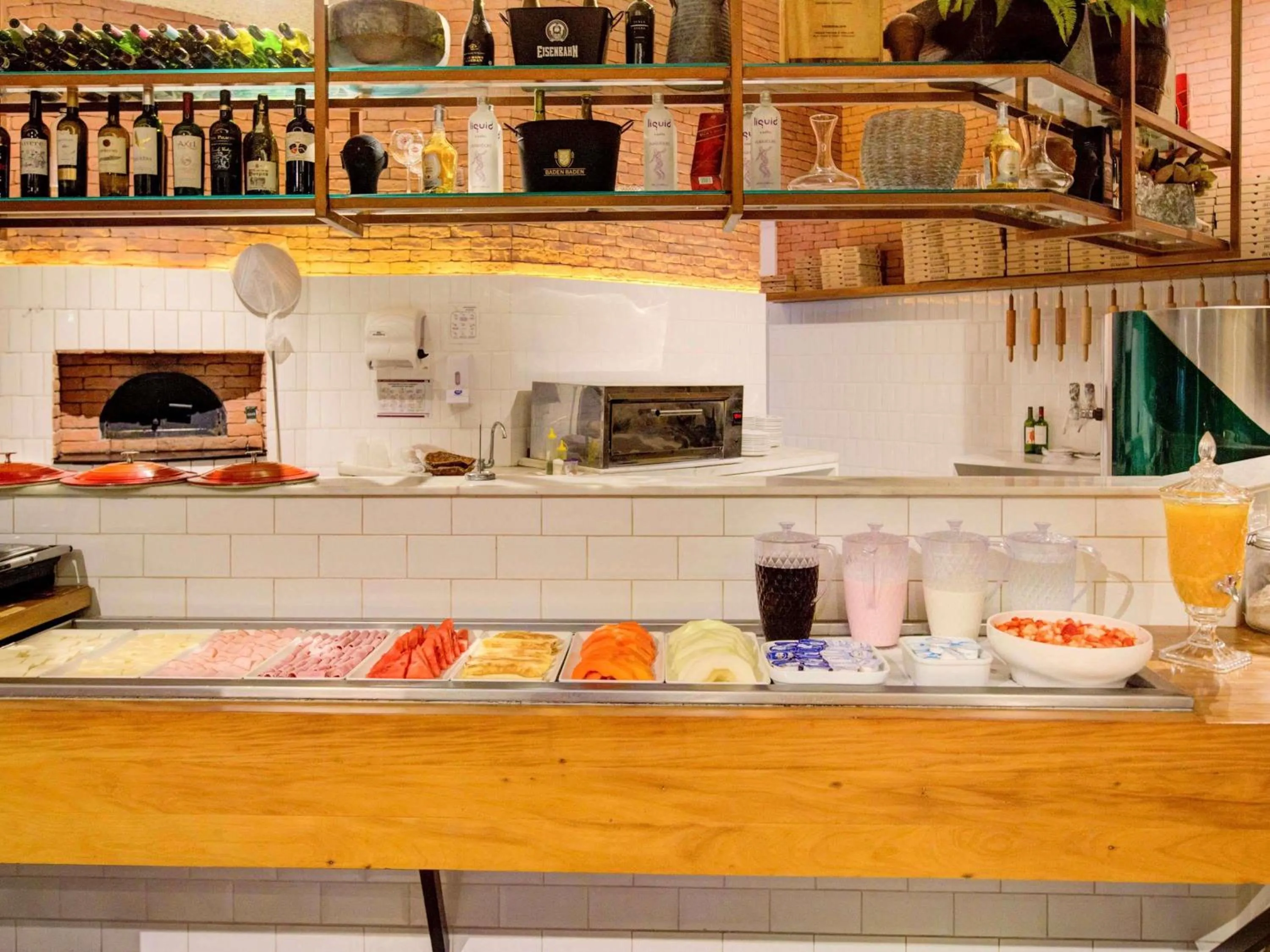 Breakfast in ibis Vitoria Praia do Canto