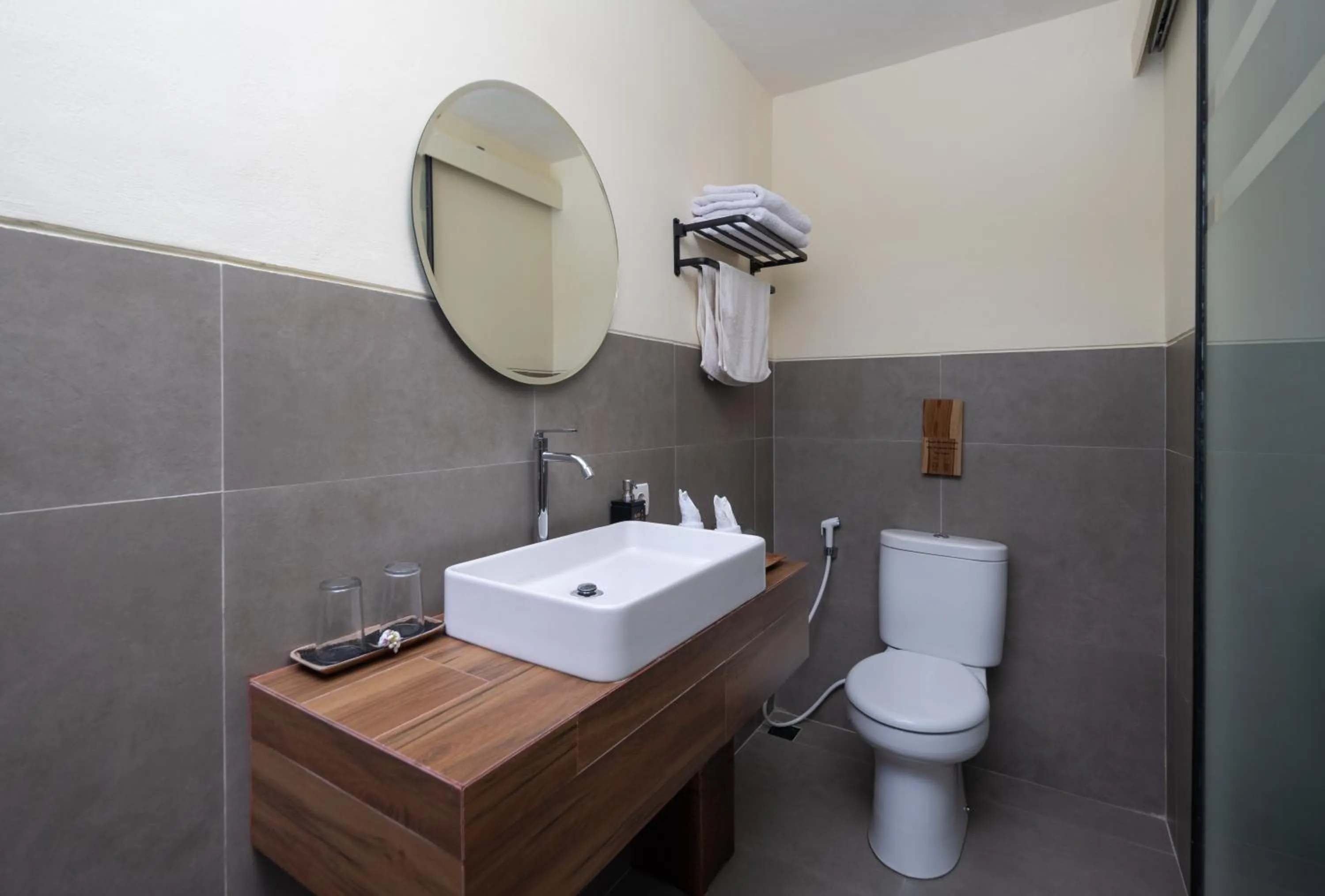 Toilet in Pradja Slumbung Villas