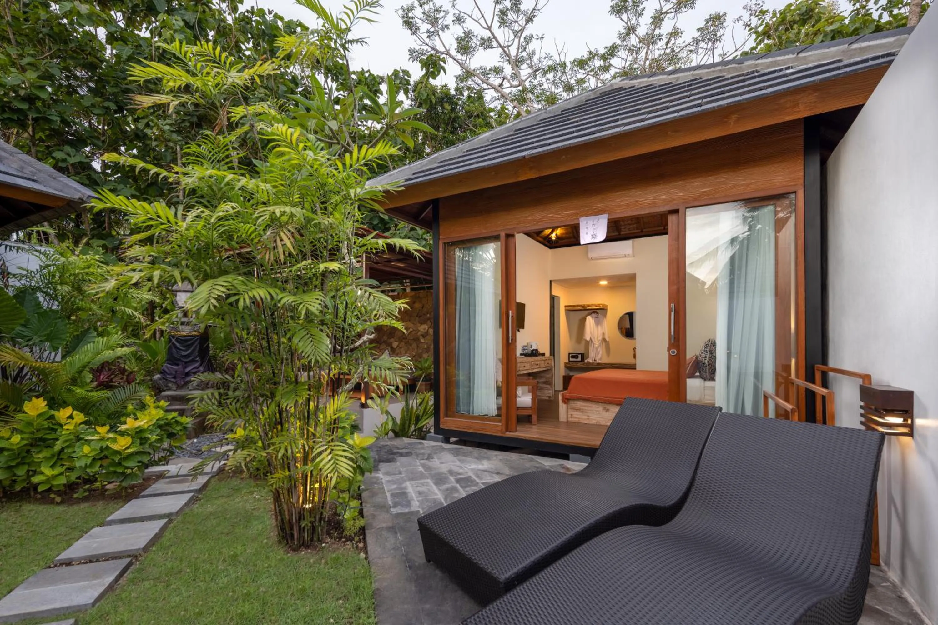 Inner courtyard view in Pradja Slumbung Villas