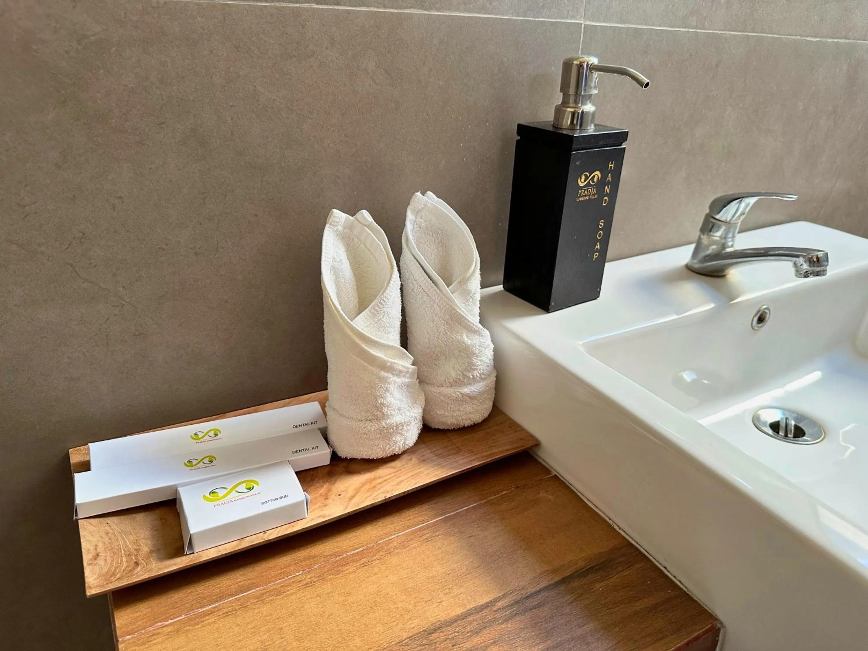 Bathroom in Pradja Slumbung Villas