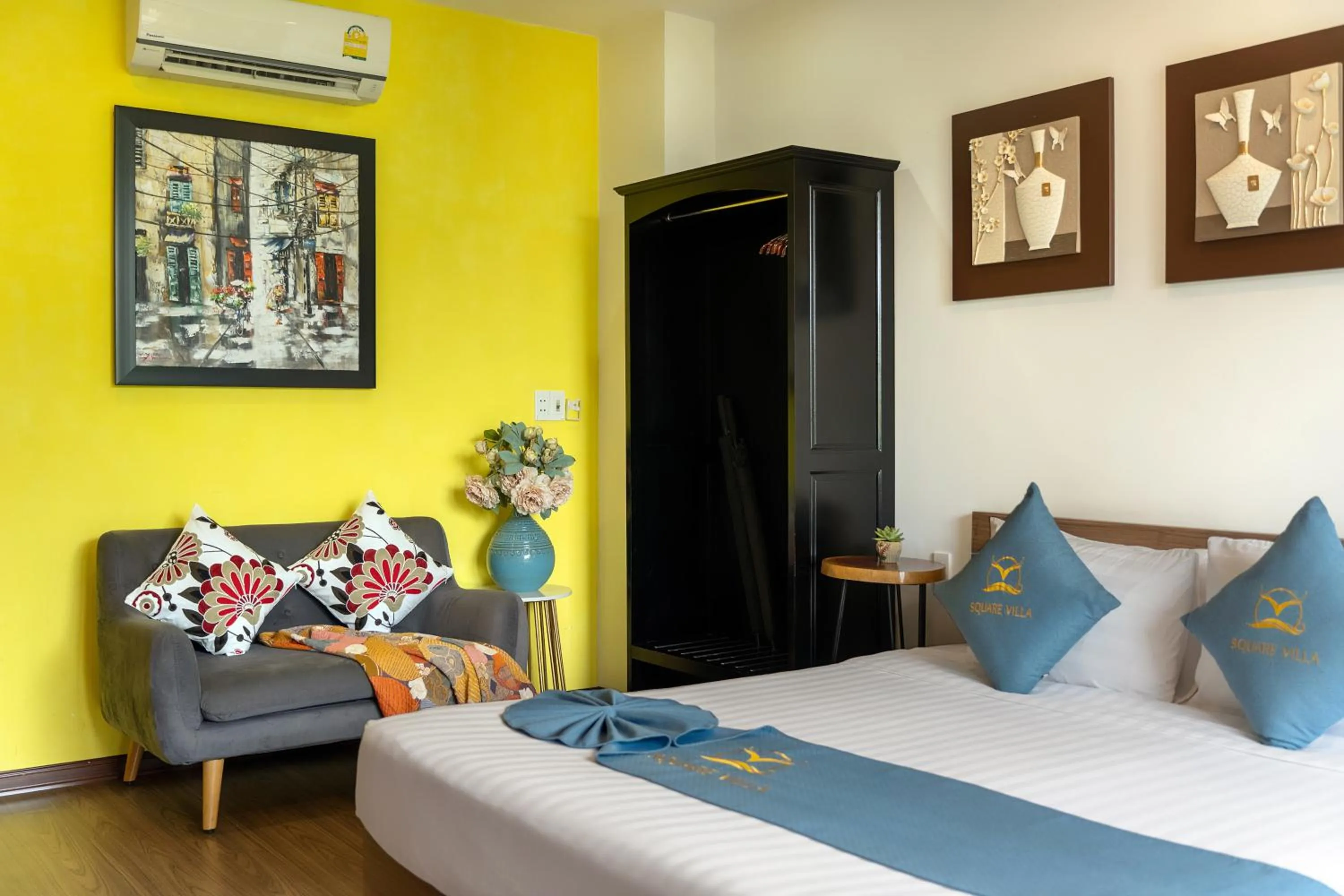 Bed in Square Villa Hoi An