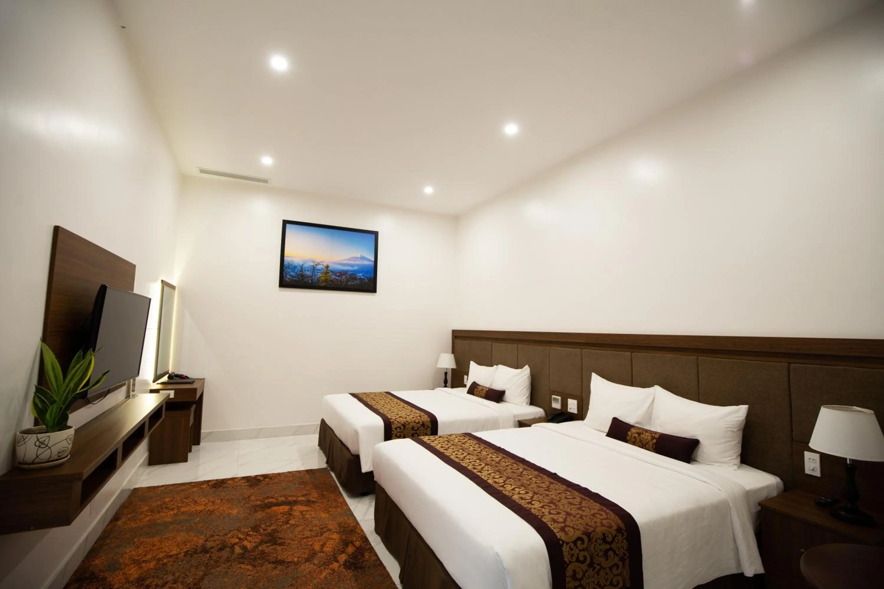 Bedroom, Bed in Nhat Quang Hotel