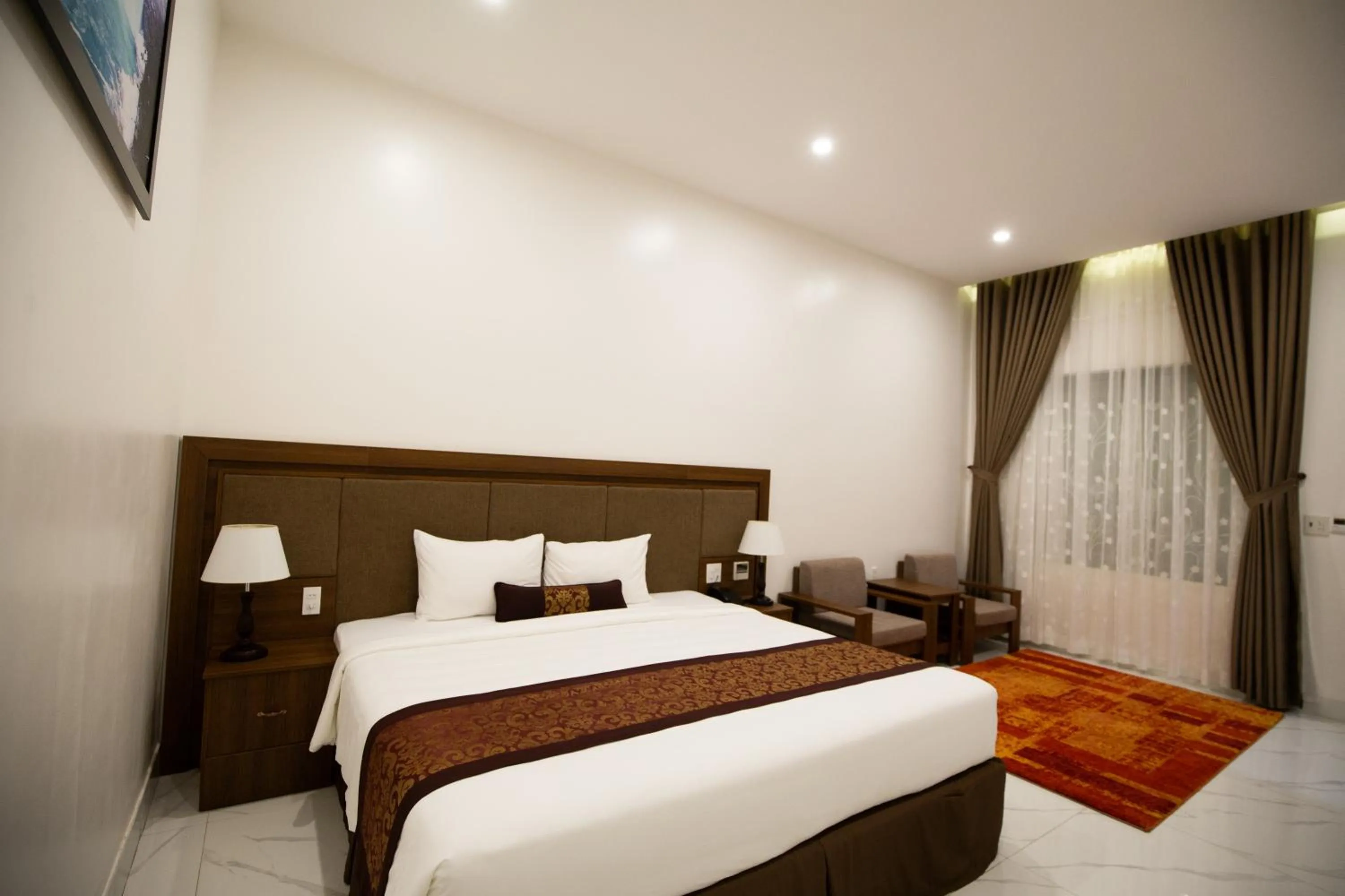 Bedroom, Bed in Nhat Quang Hotel