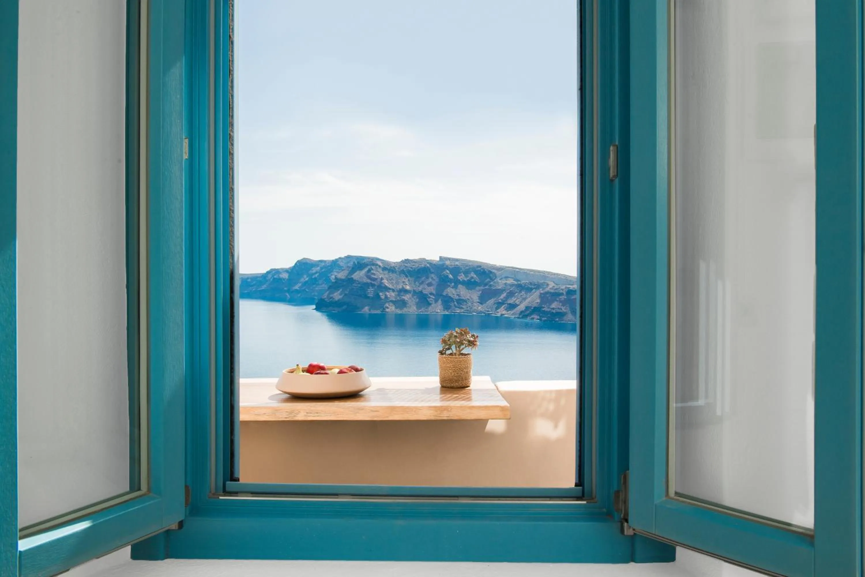 Mountain view in Nano Oia Villas