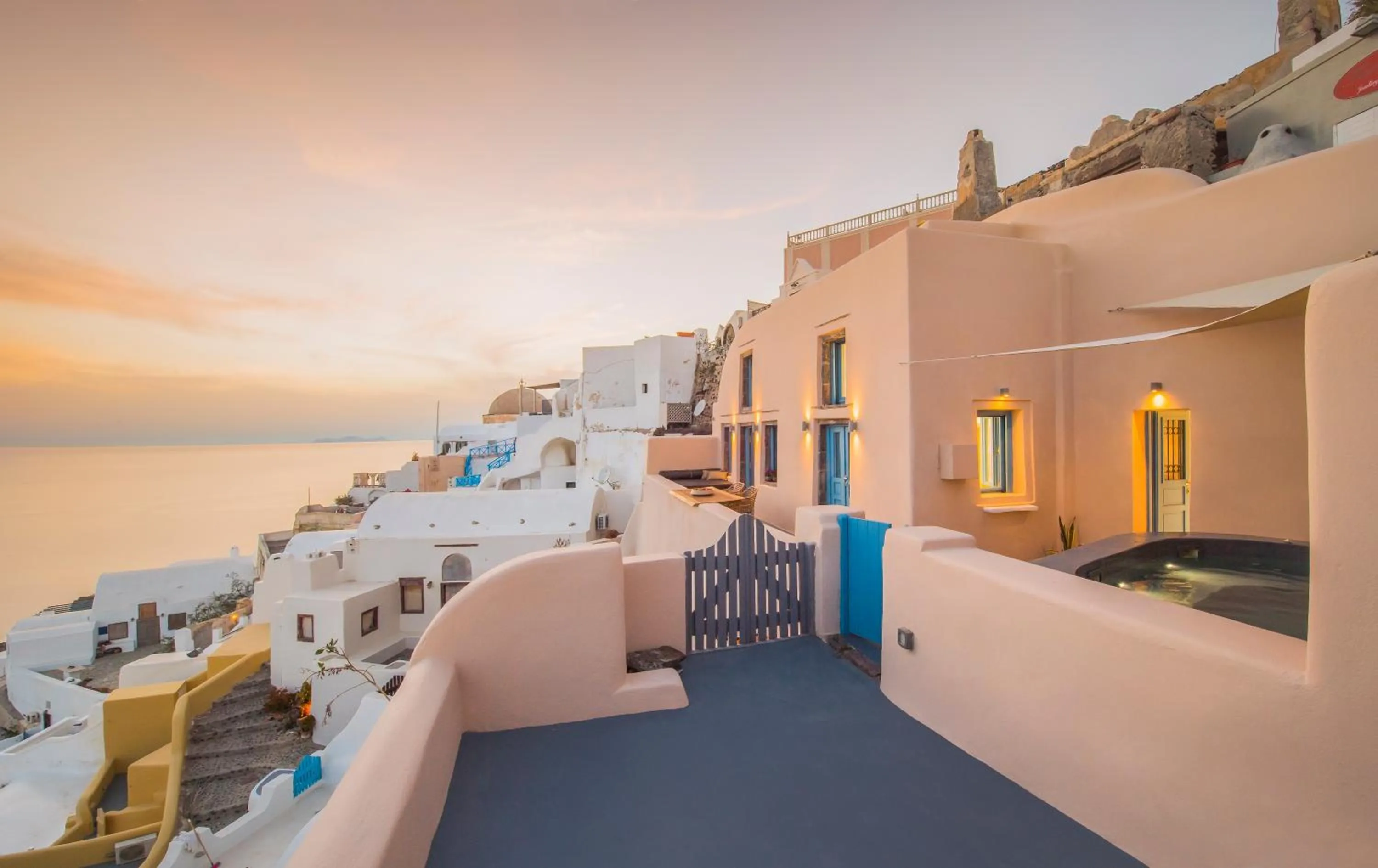 Property building in Nano Oia Villas