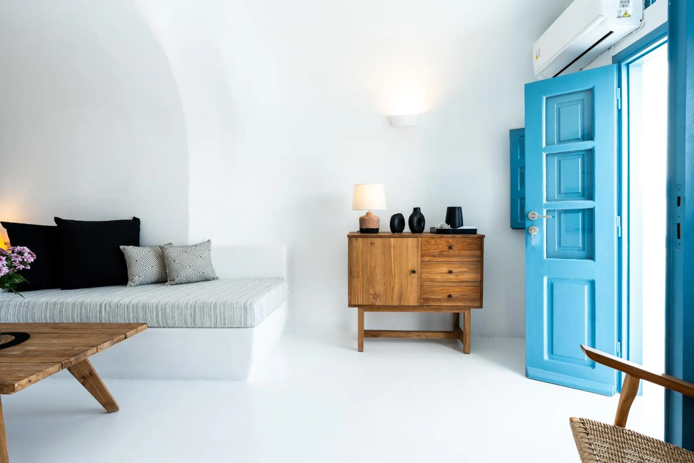 Living room in Nano Oia Villas