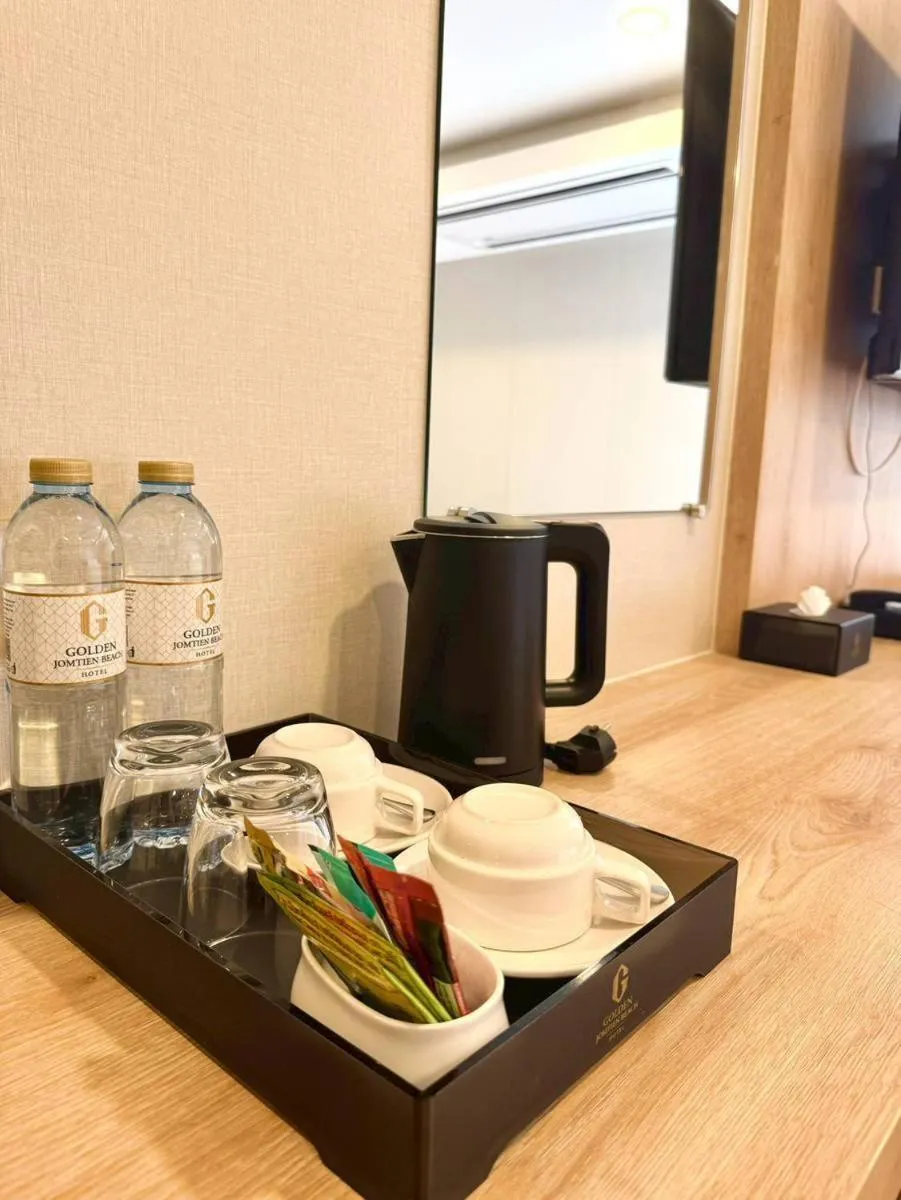 Coffee/tea facilities in Golden Jomtien Beach Hotel