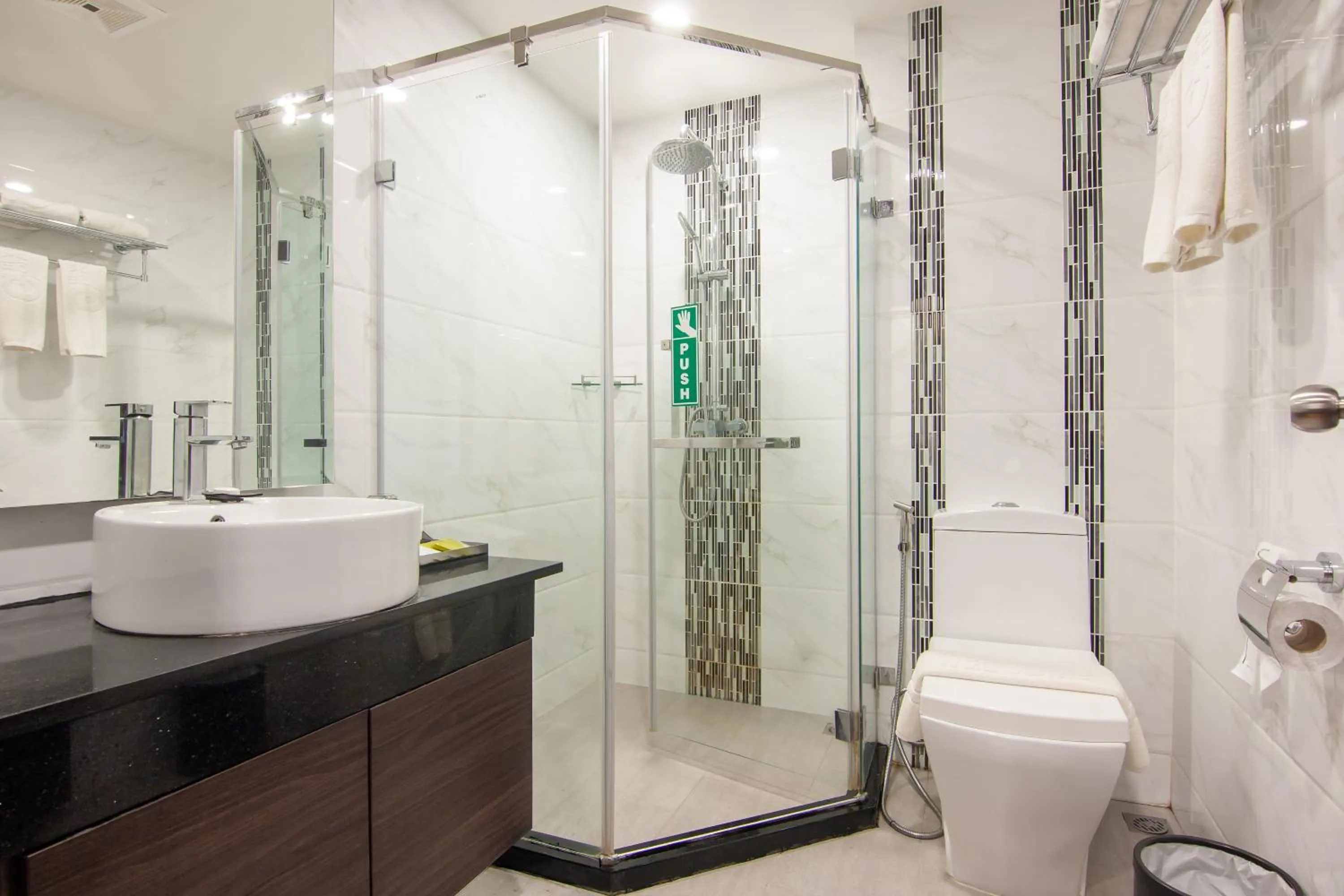 Shower in Golden Jomtien Beach Hotel