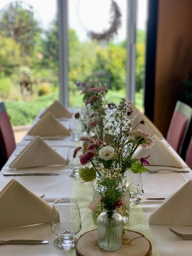 Restaurant/places to eat in Hotel Waldesruh