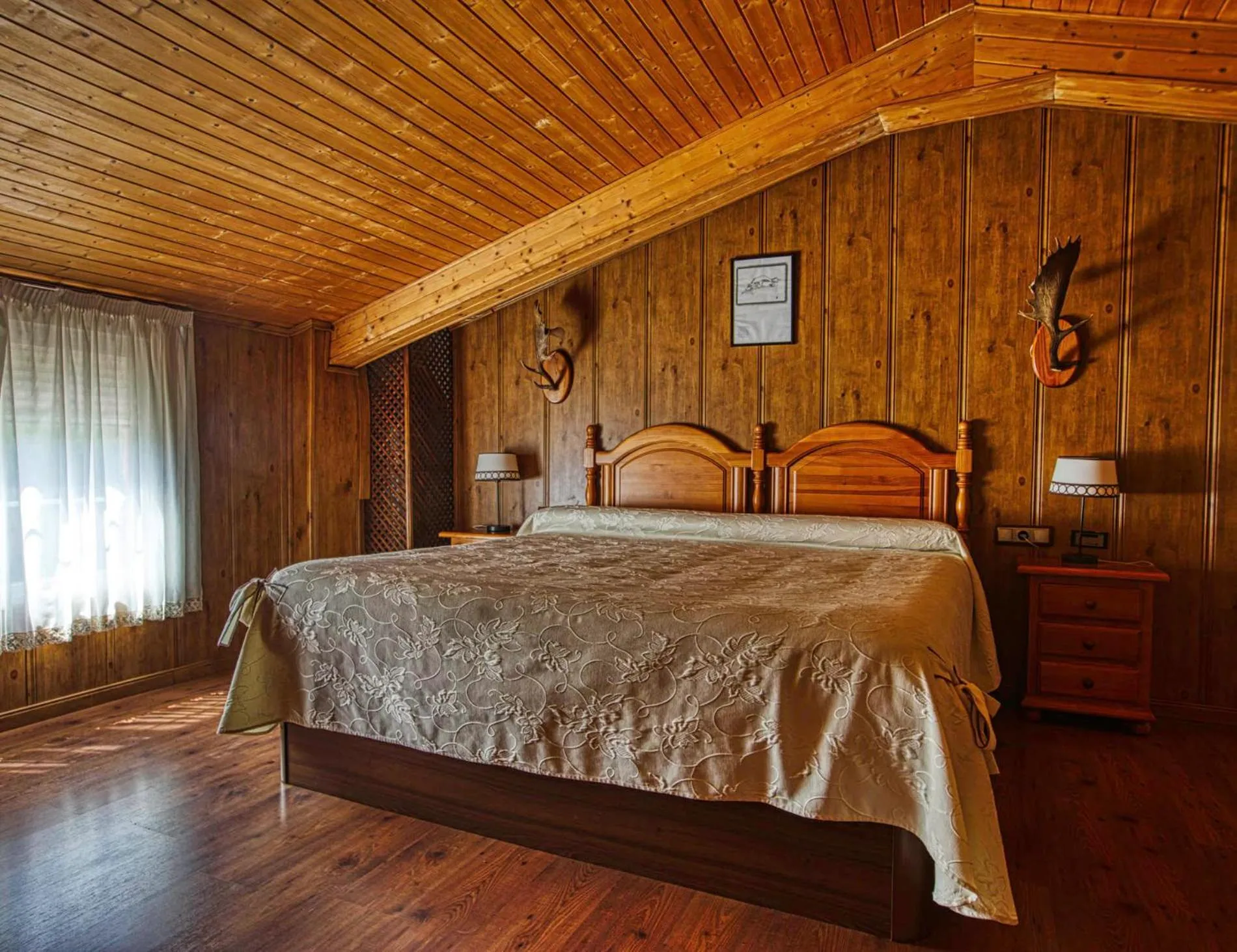 Decorative detail, Bed in Hotel Rural Noguera de la Sierpe