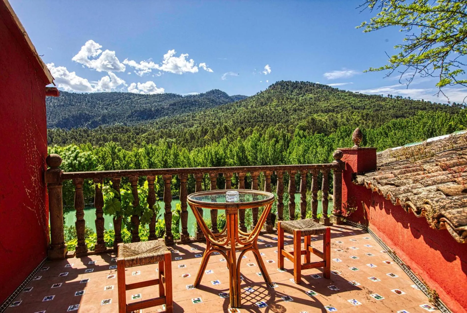 Lake view in Hotel Rural Noguera de la Sierpe