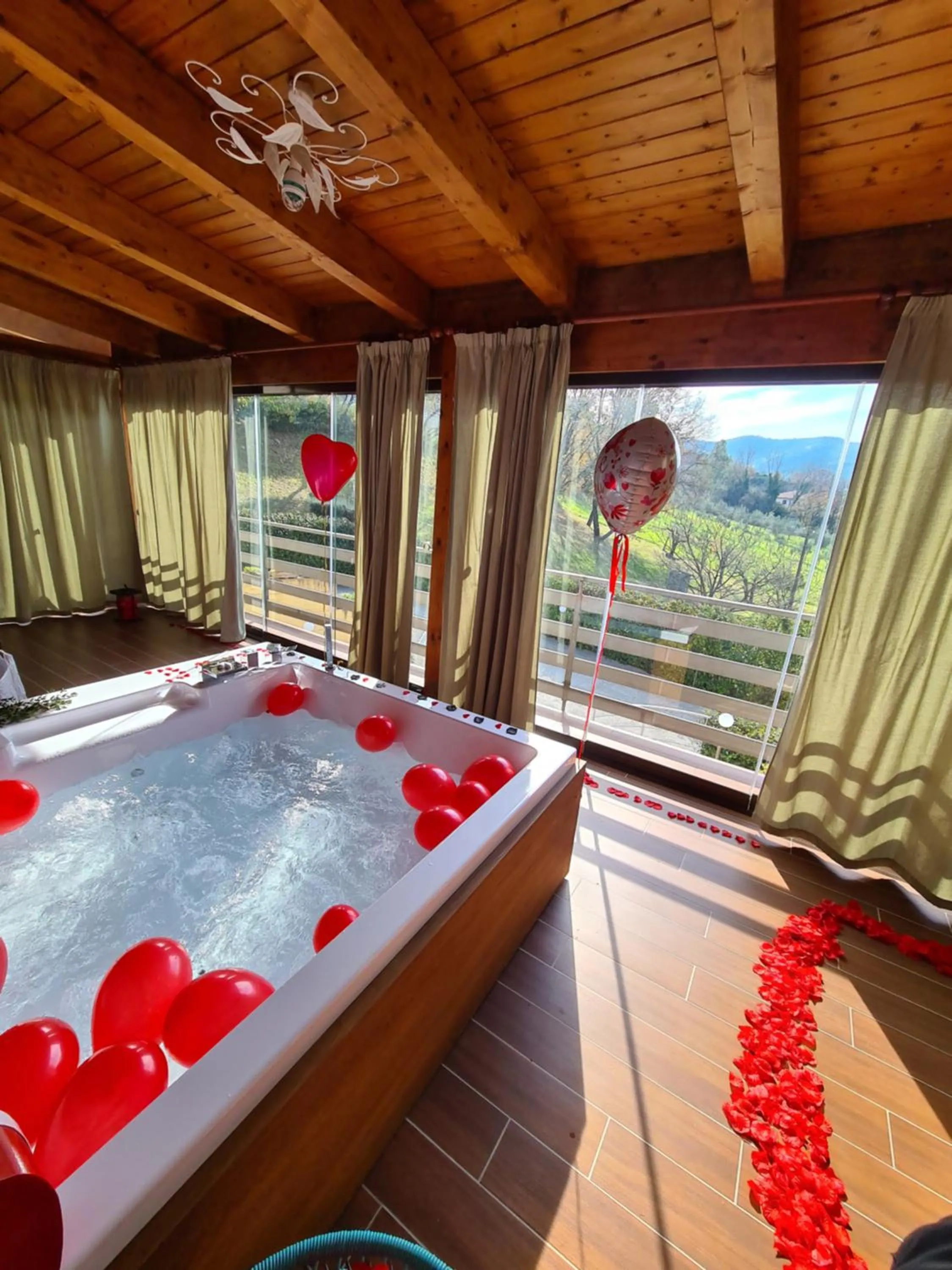 Hot Tub in B&B Artemide