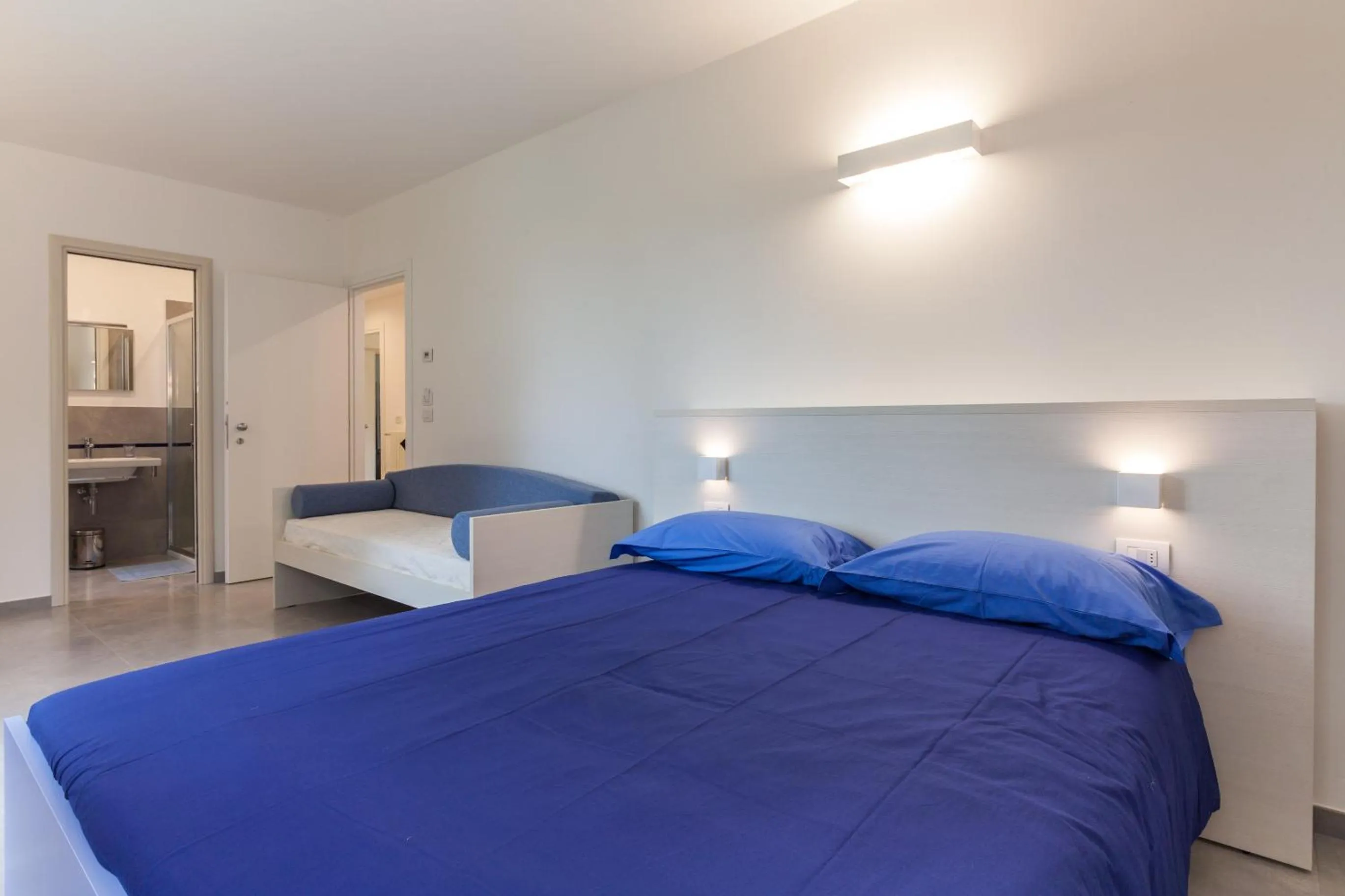 Bed in Rose Canine B&B