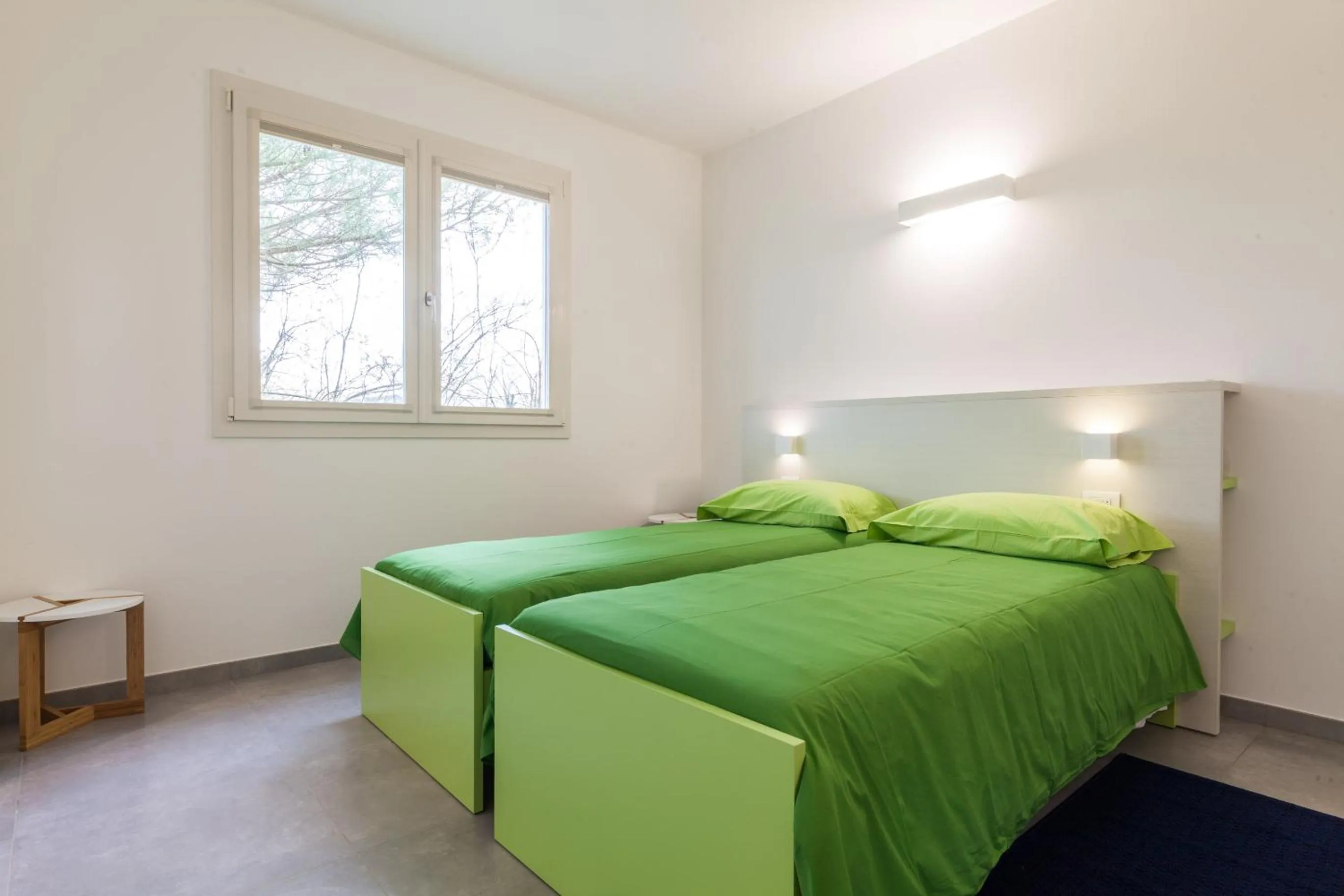 Photo of the whole room, Bed in Rose Canine B&B