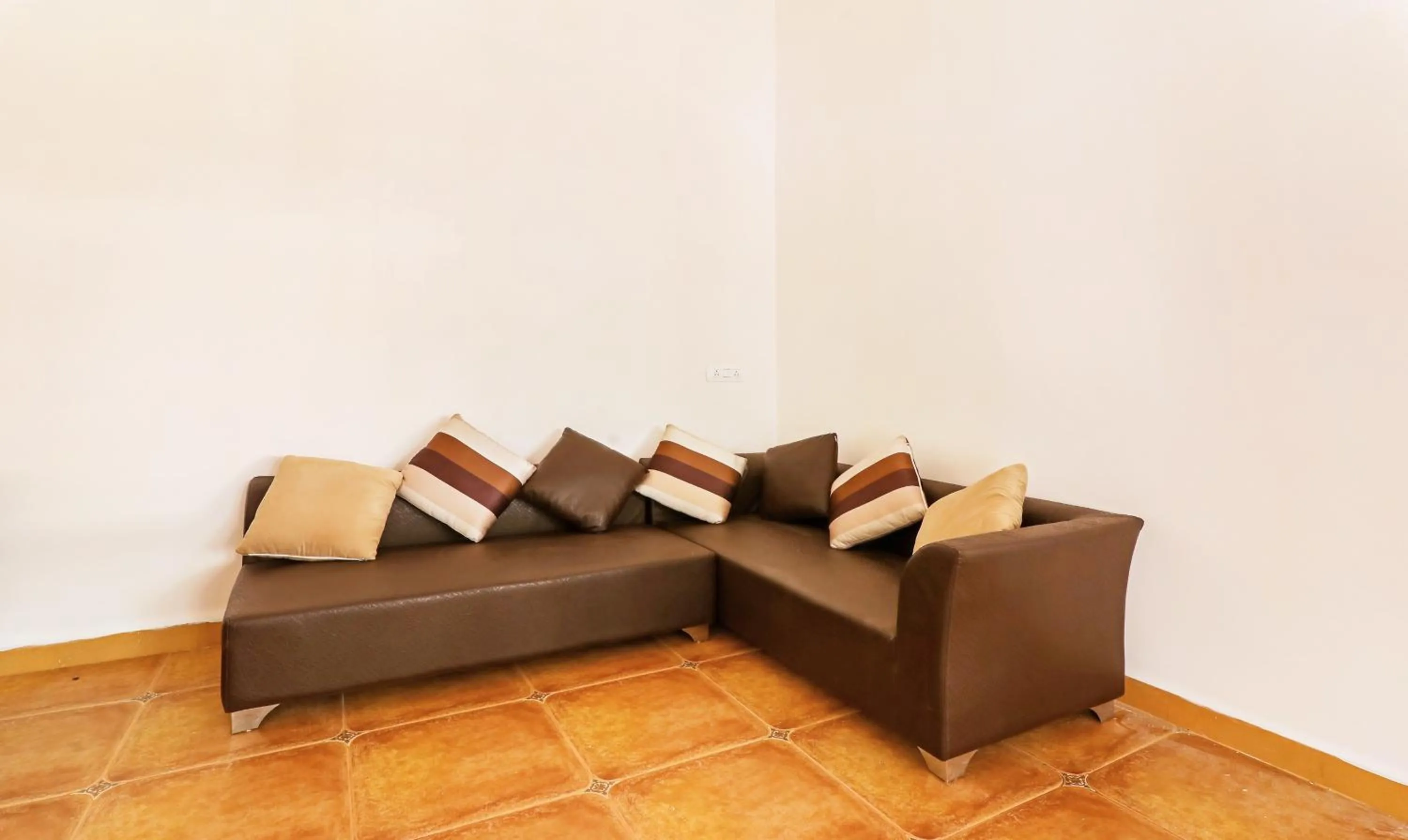 Seating area in Treebo Premium Dona Eliza, 700 Meters From Calangute Beach