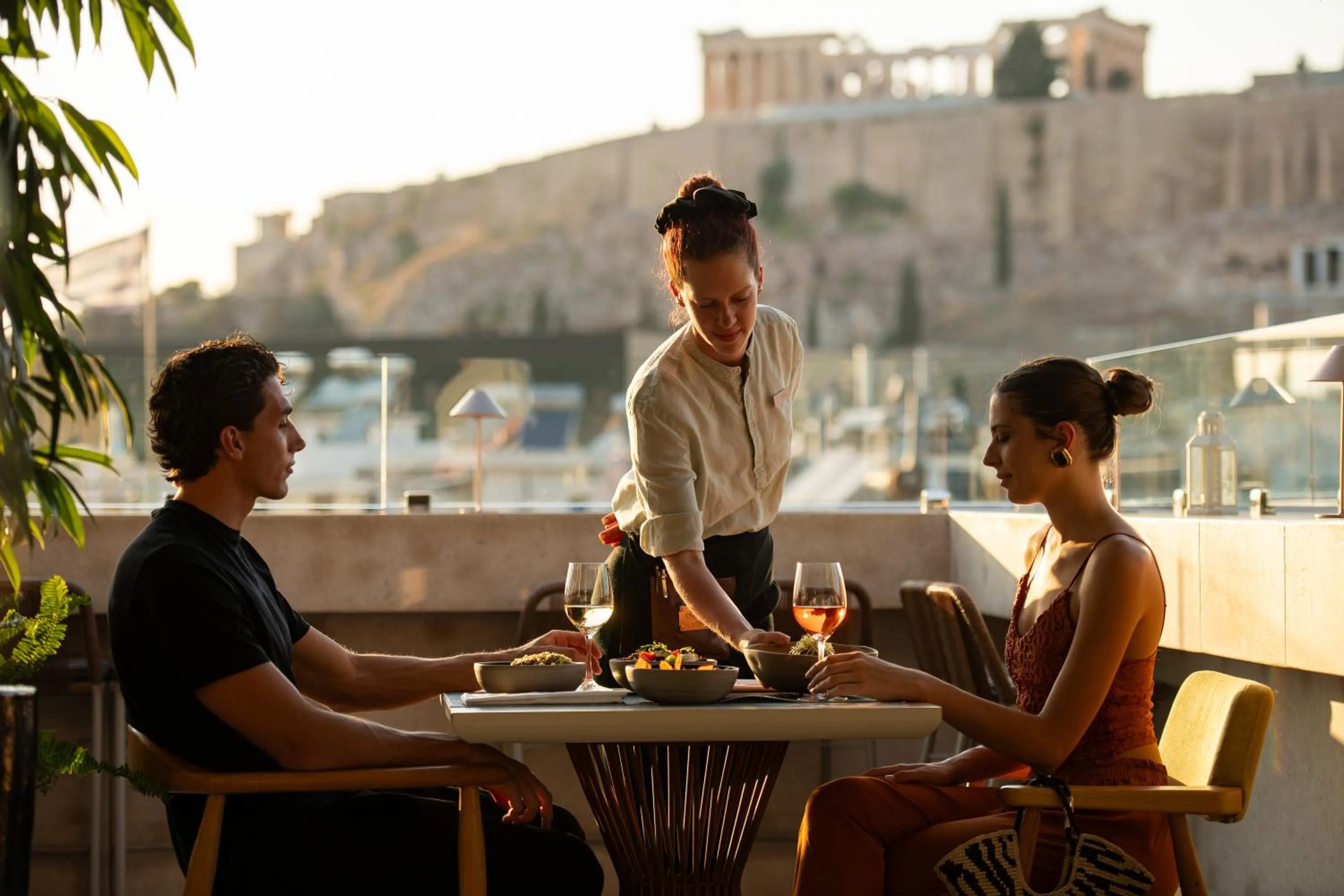 Restaurant/places to eat in Niche Hotel Athens