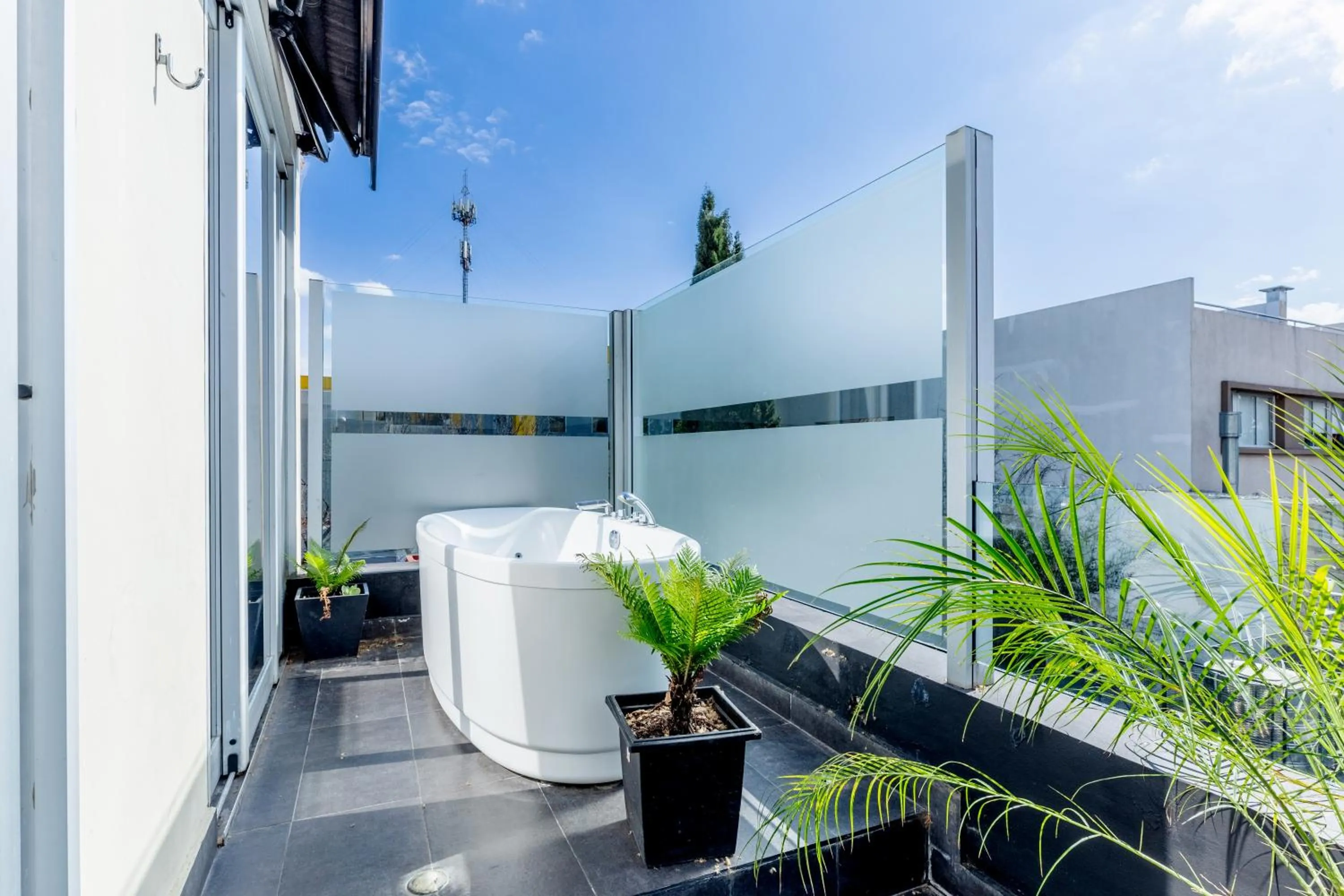 Bathroom in 1828 Smart Hotel Boutique