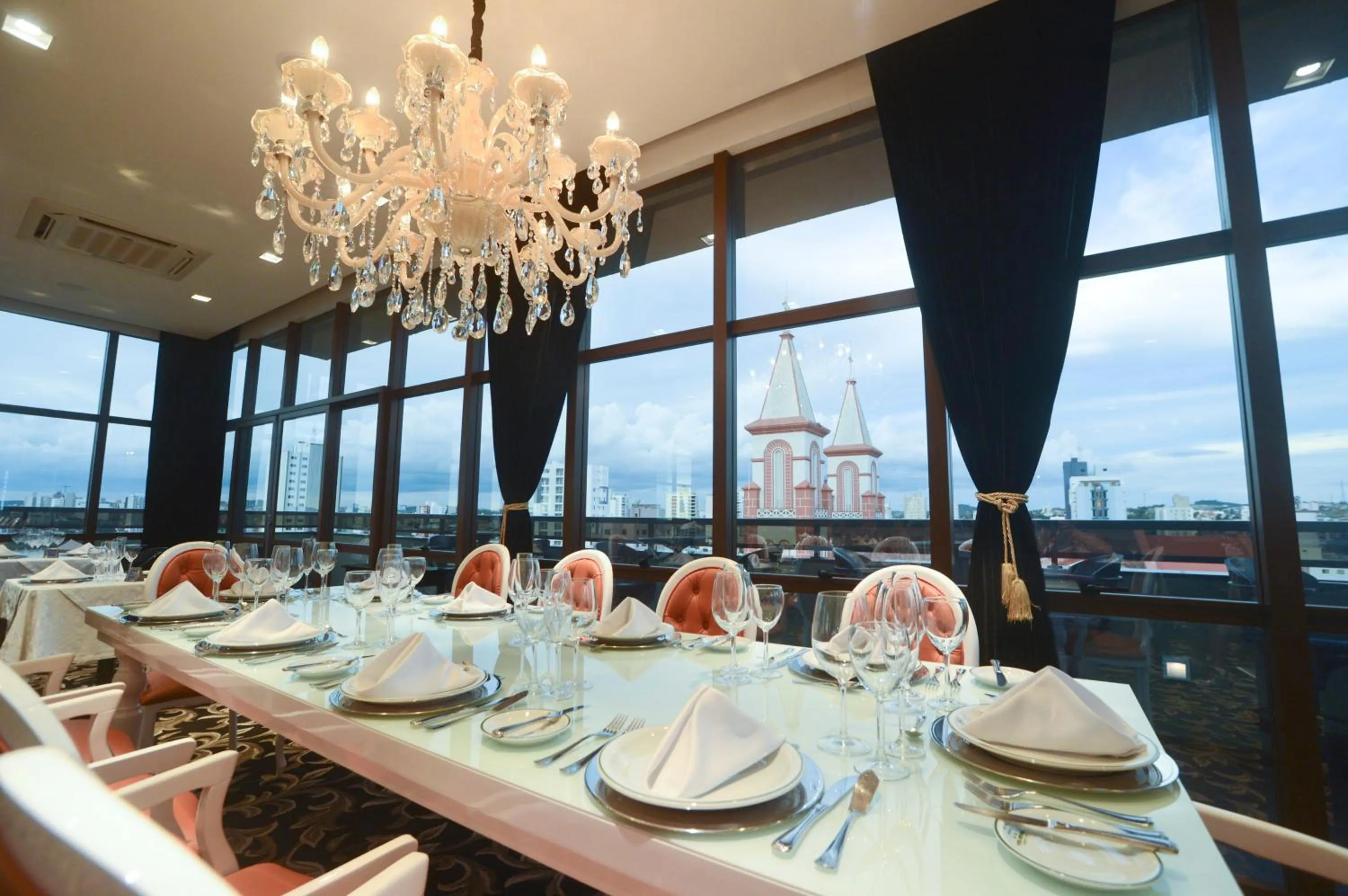 Restaurant/places to eat in Hotel Bertaso