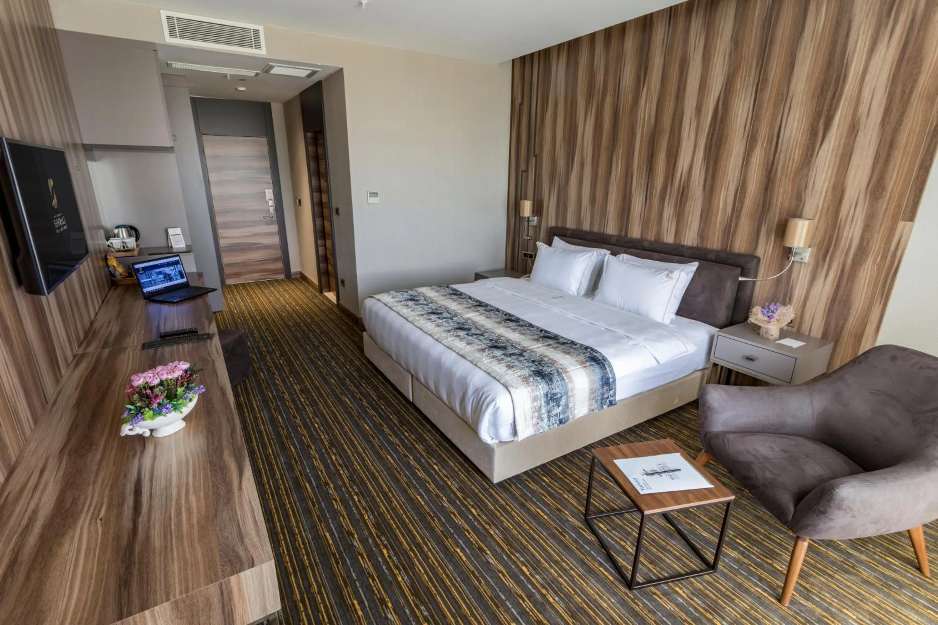 Bed in Shimall Deluxe