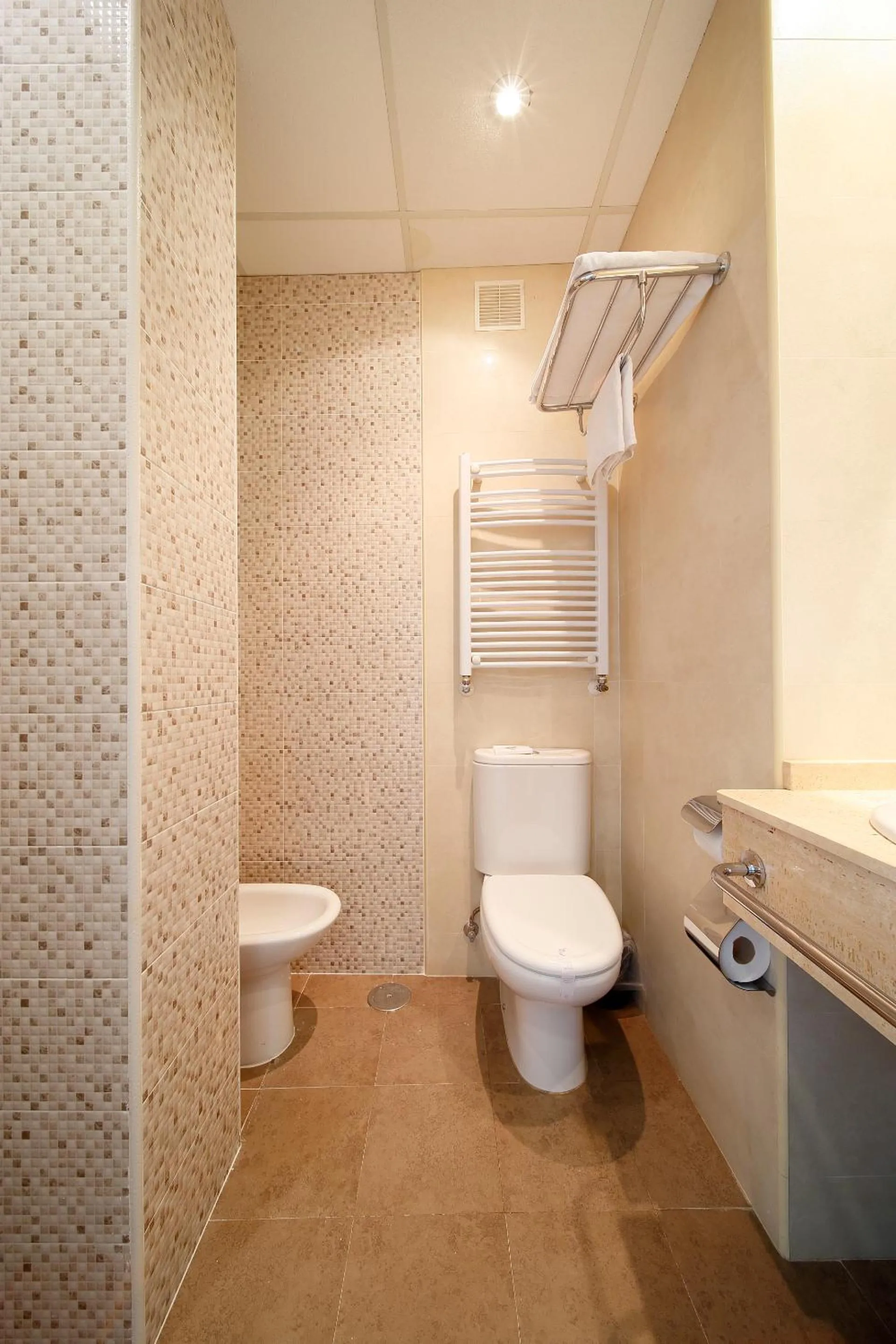 Bathroom in Hotel Santa Rosa, Blue Hoteles