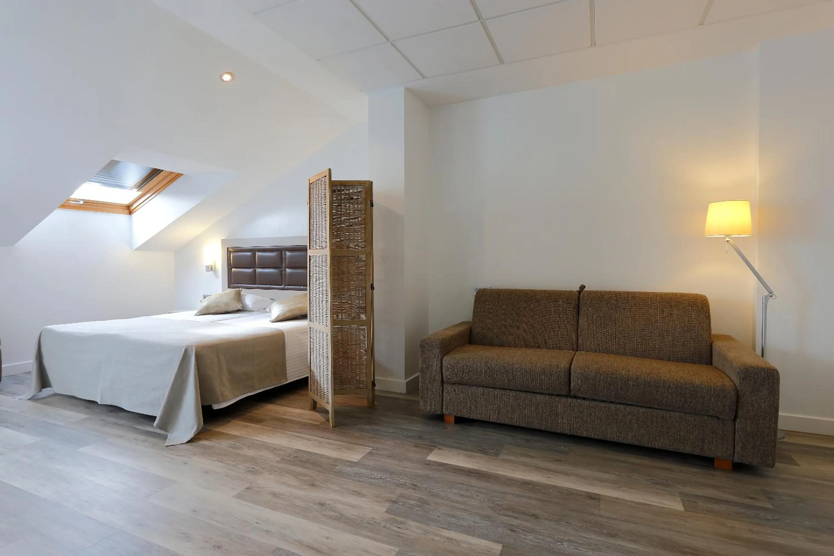 Bedroom, Bed in Hotel Santa Rosa, Blue Hoteles