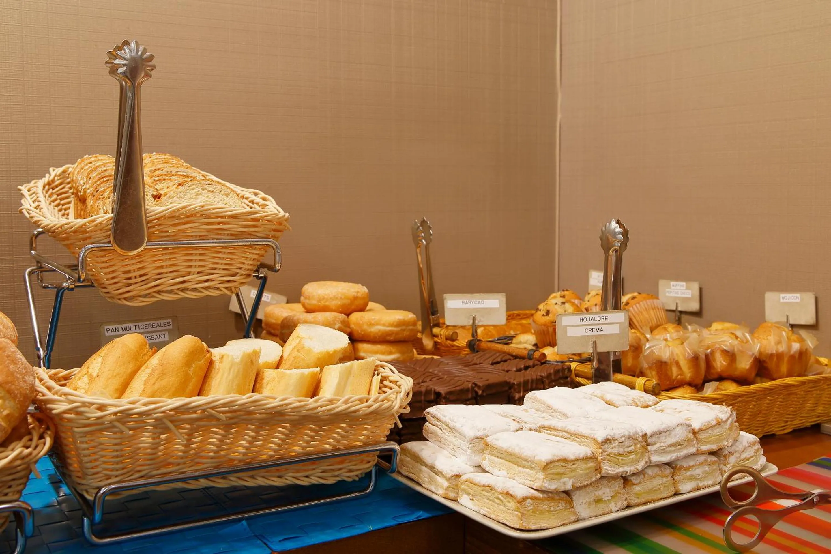 Breakfast in Hotel Santa Rosa, Blue Hoteles