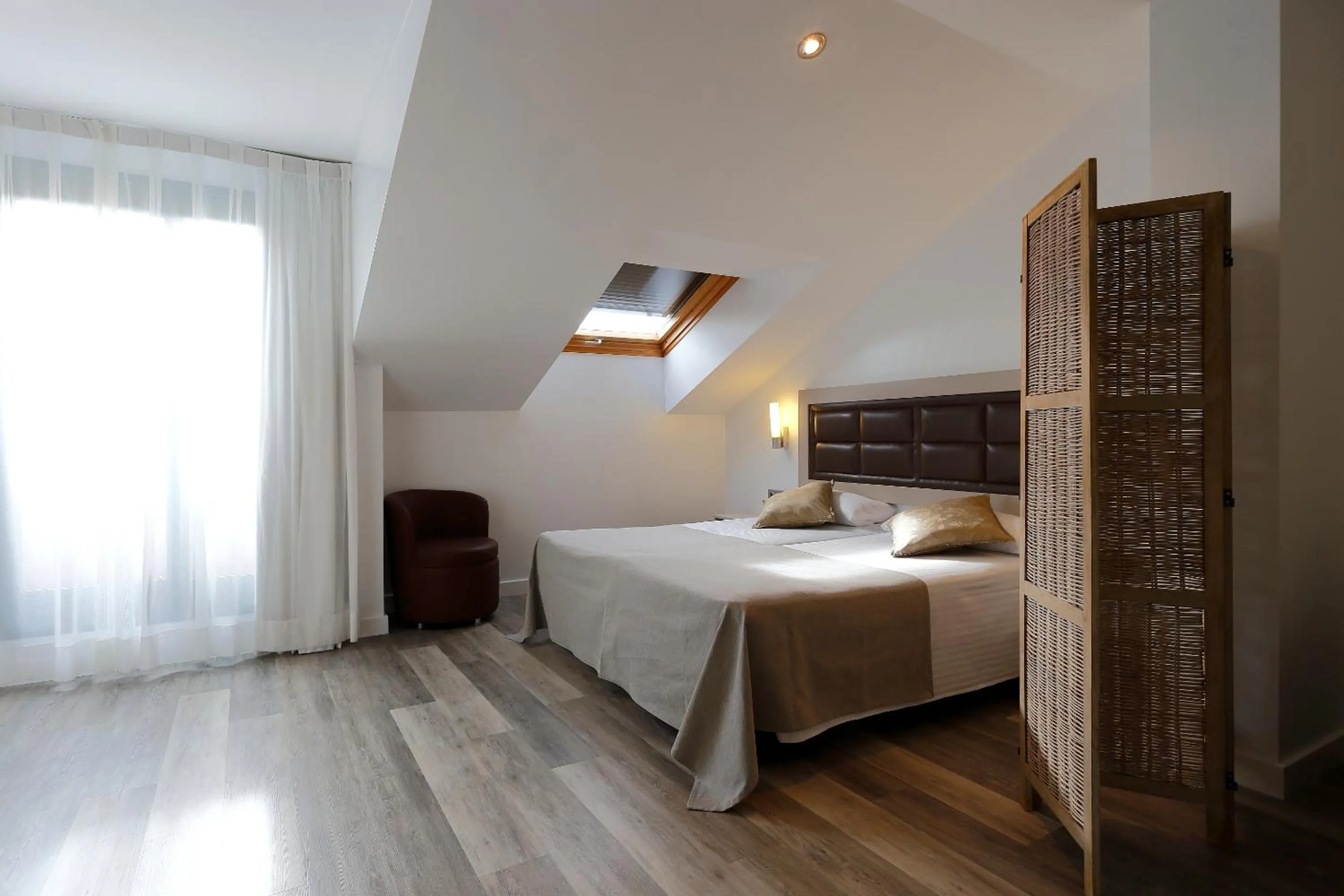 Bedroom, Bed in Hotel Santa Rosa, Blue Hoteles