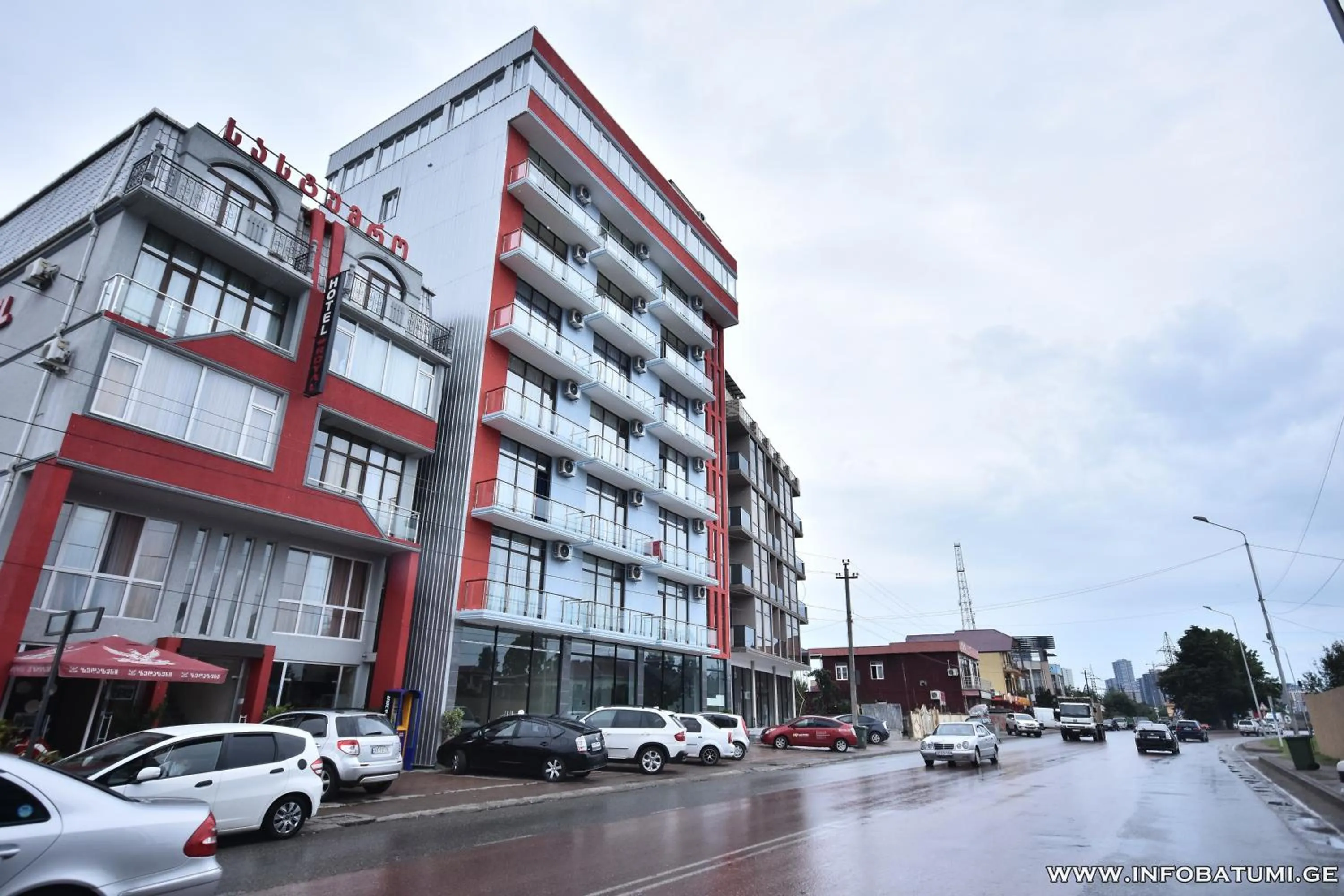 Street view in Hotel Royal Georgia