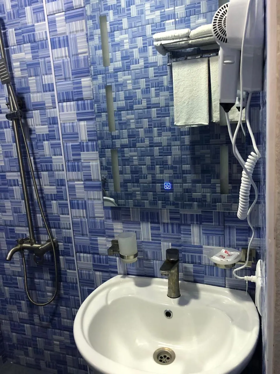 Bathroom in Hotel Royal Georgia