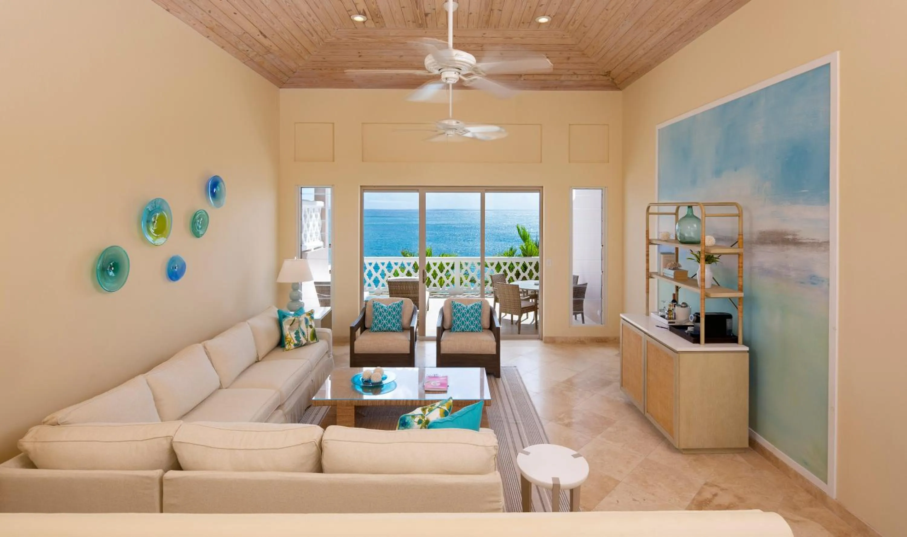 Living room in Curtain Bluff - All Inclusive