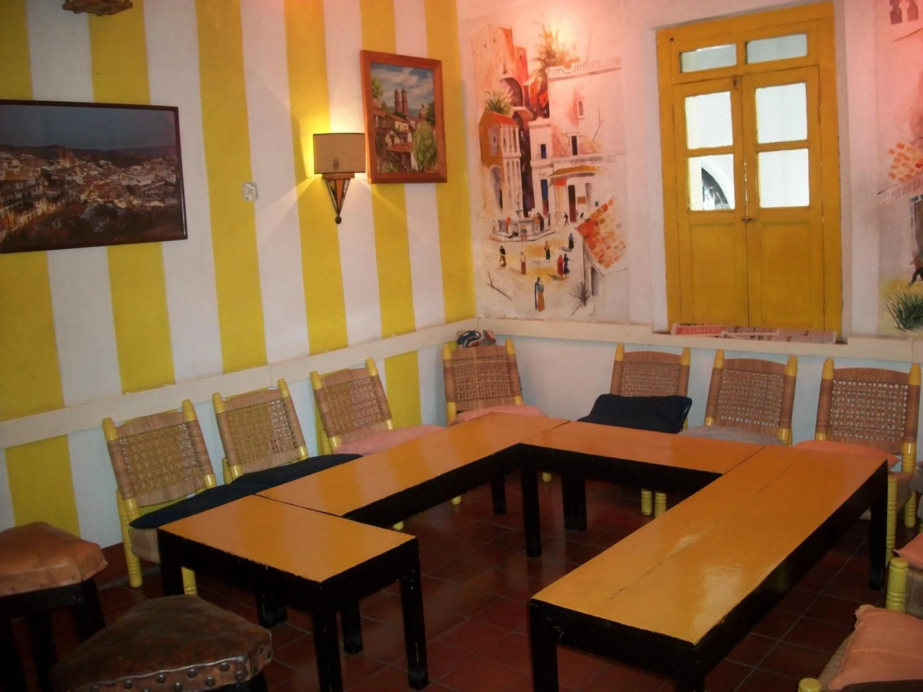 Restaurant/places to eat in Hotel Santa Prisca