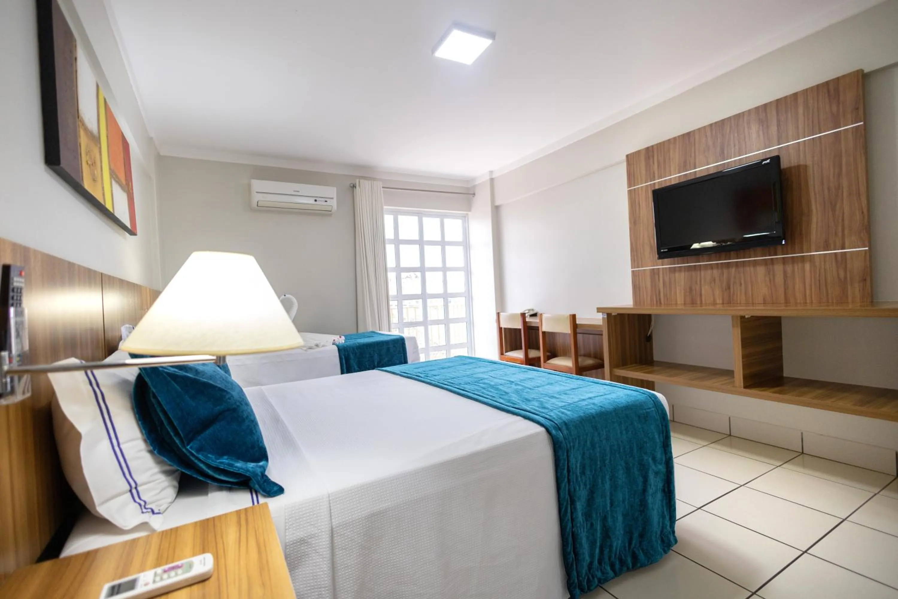 Photo of the whole room, Bed in DIROMA EXCLUSIVE - BVTUR