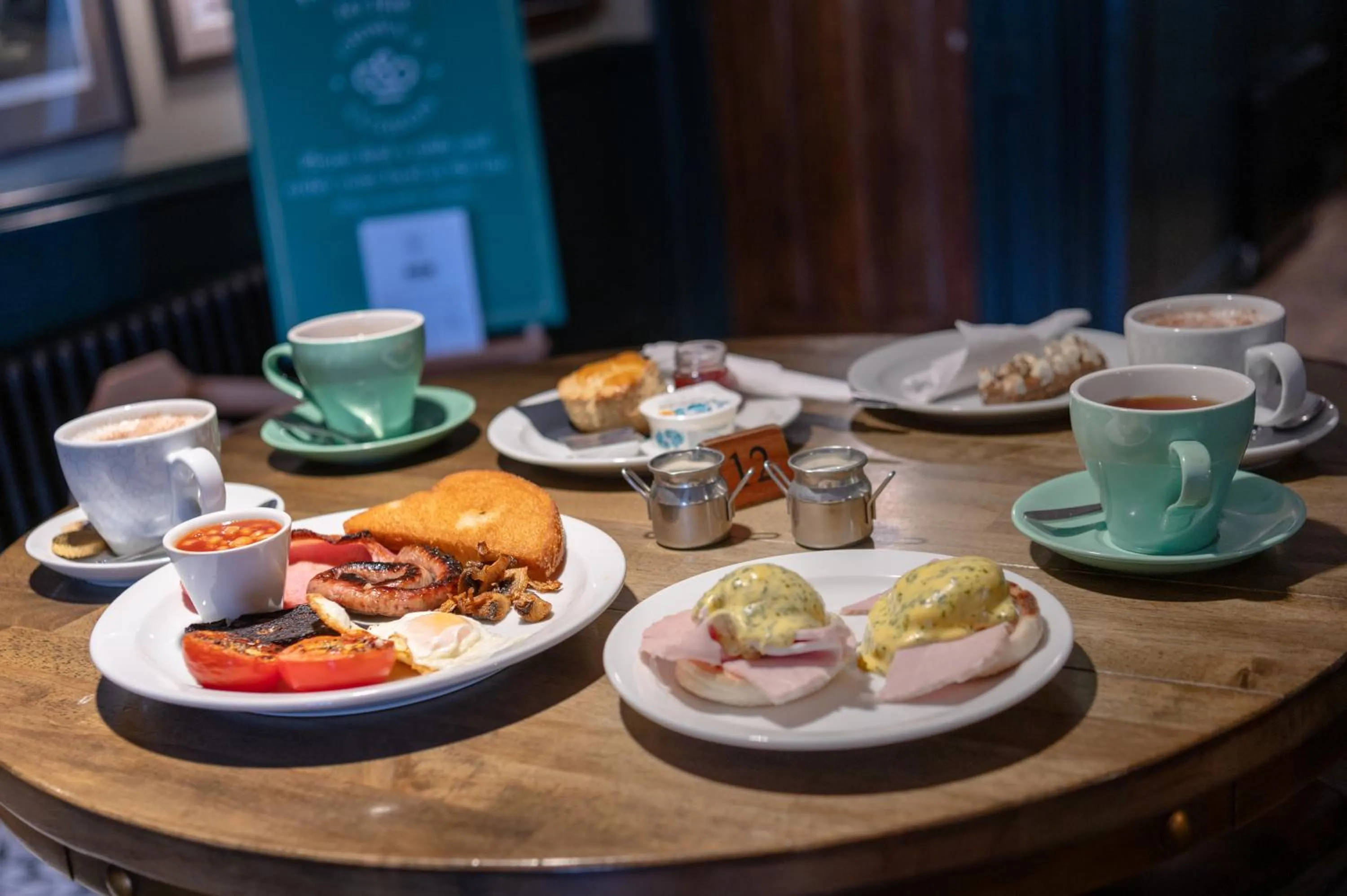 Food and drinks in Crown and Cushion Appleby