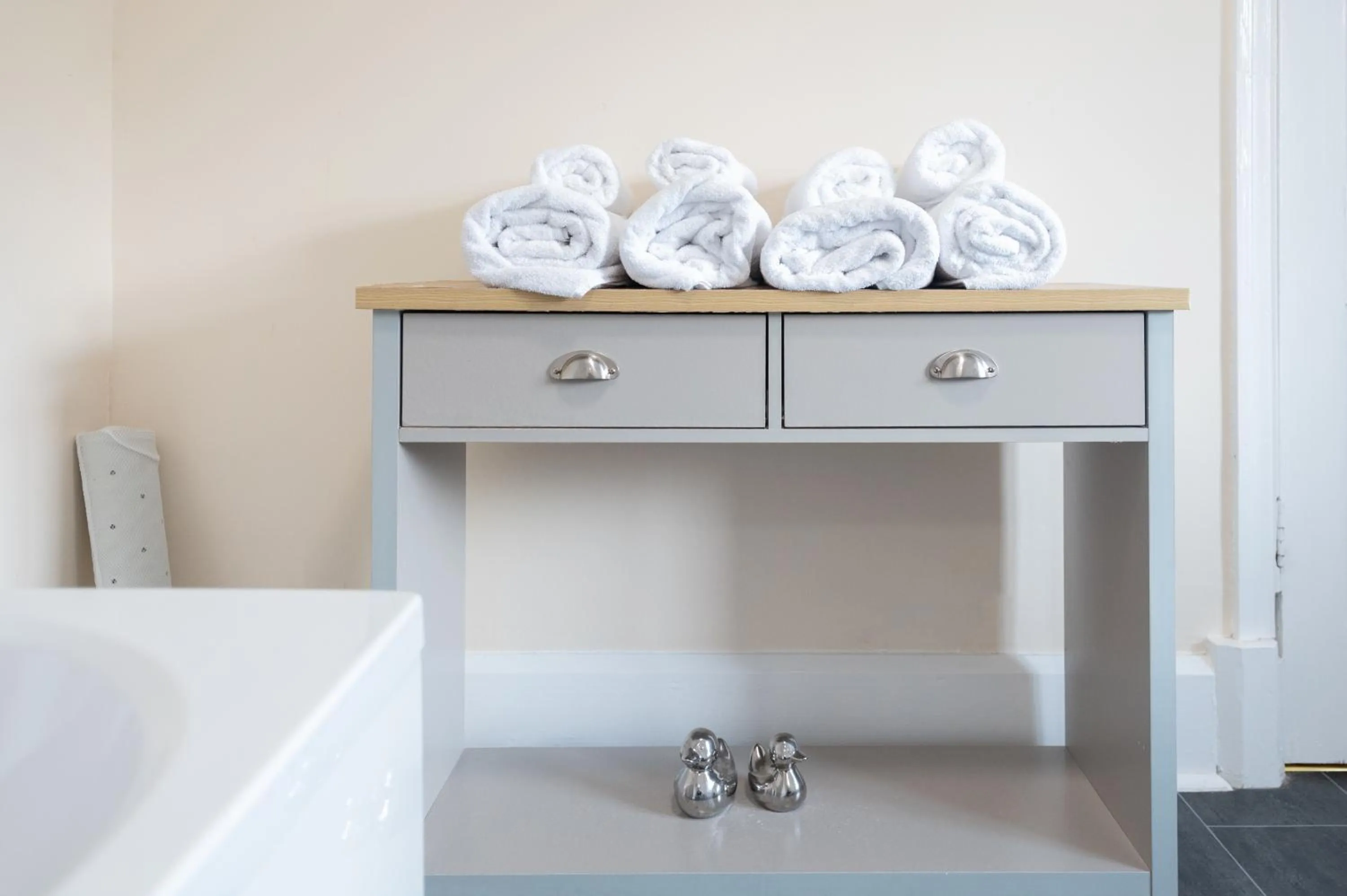 Bathroom in Crown and Cushion Appleby